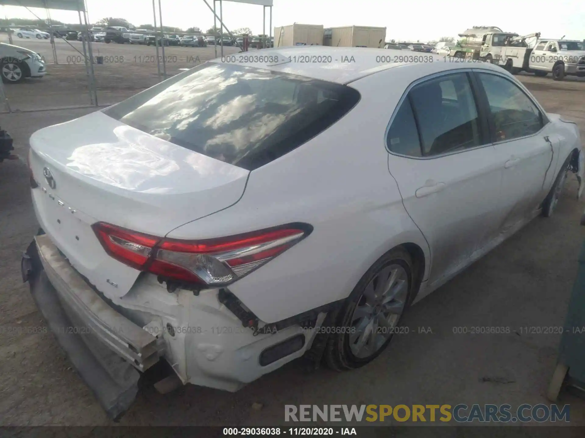 4 Photograph of a damaged car 4T1C11AK3LU928409 TOYOTA CAMRY 2020