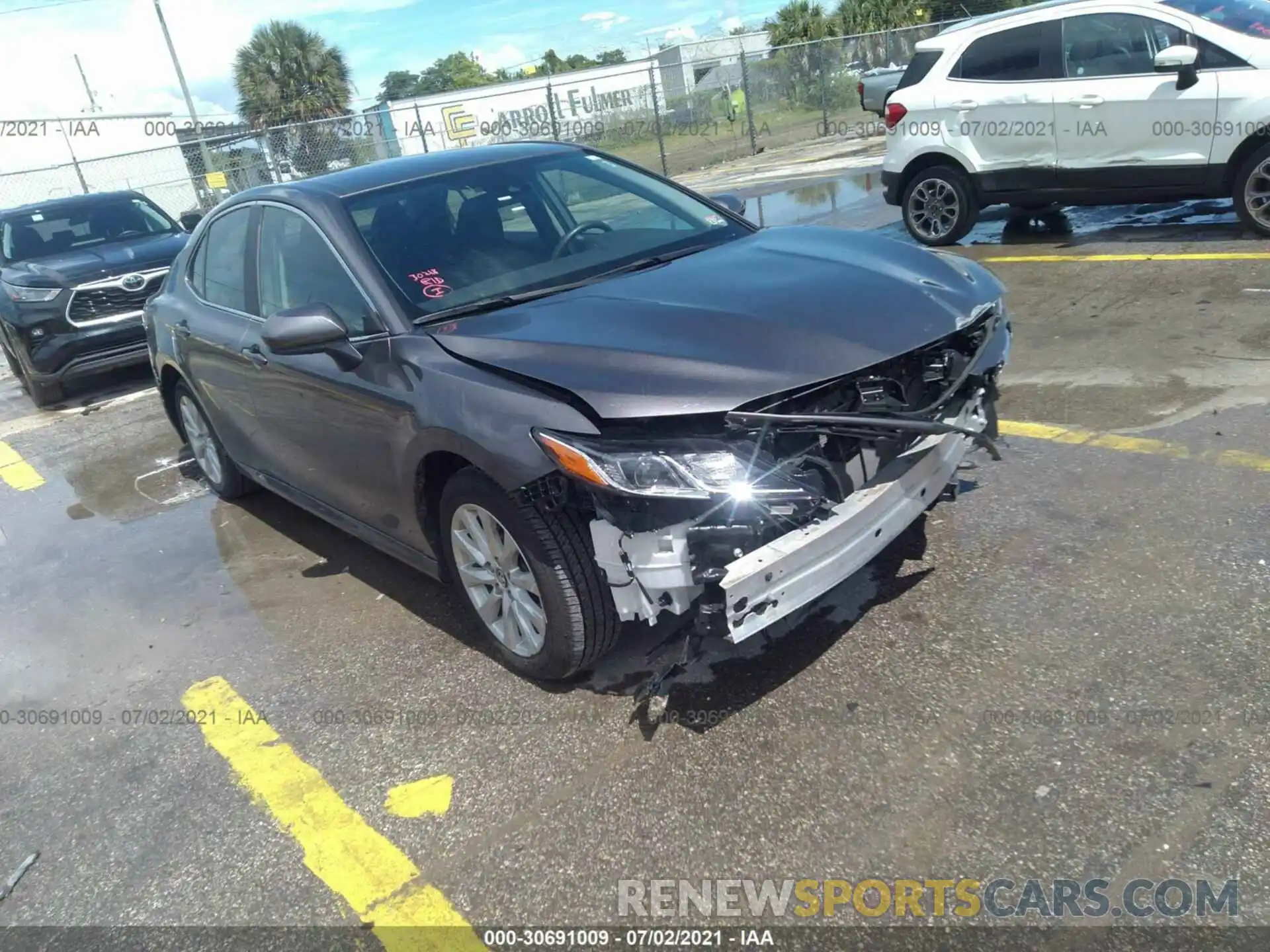 1 Photograph of a damaged car 4T1C11AK3LU931021 TOYOTA CAMRY 2020