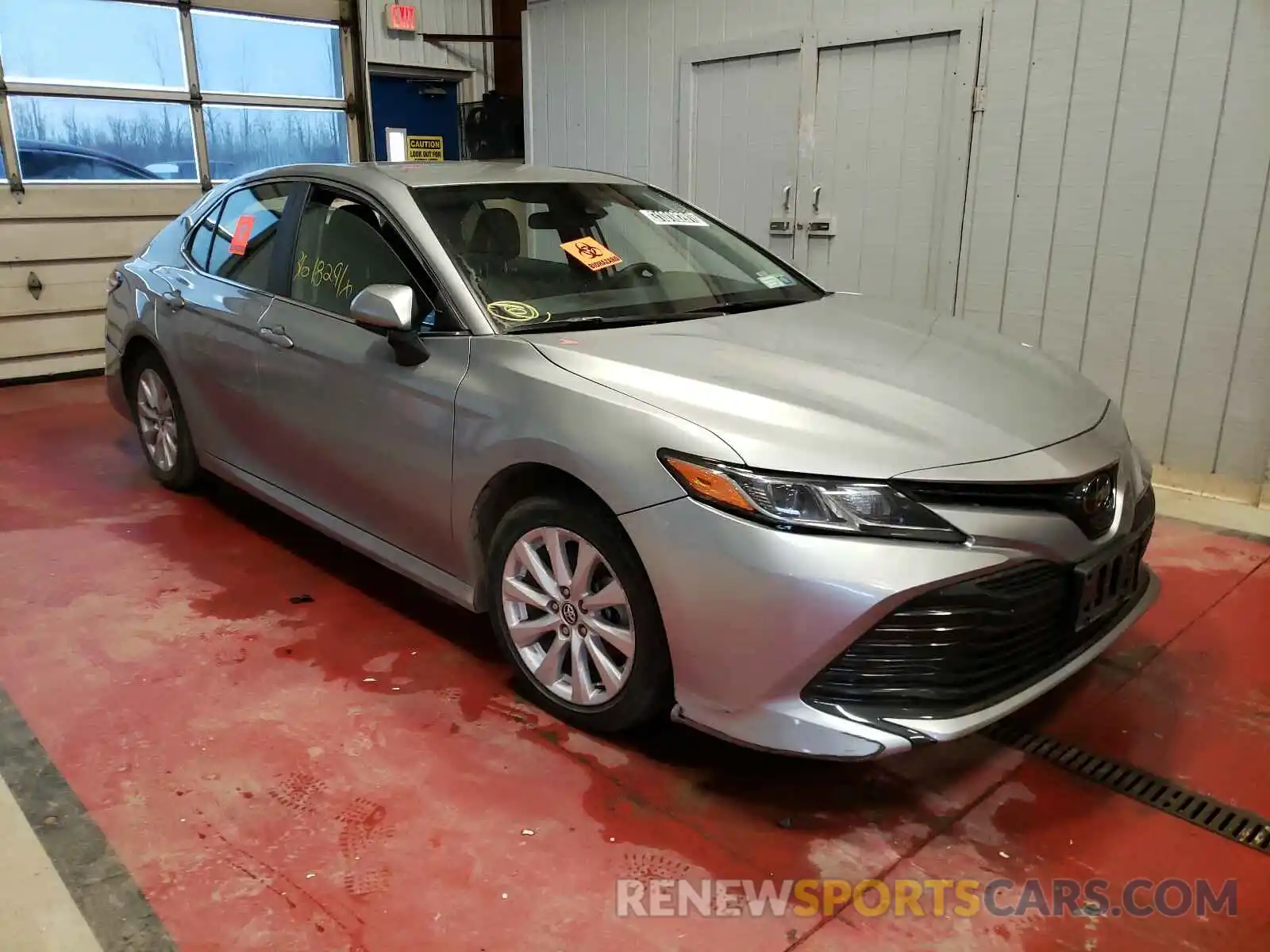 1 Photograph of a damaged car 4T1C11AK3LU931603 TOYOTA CAMRY 2020