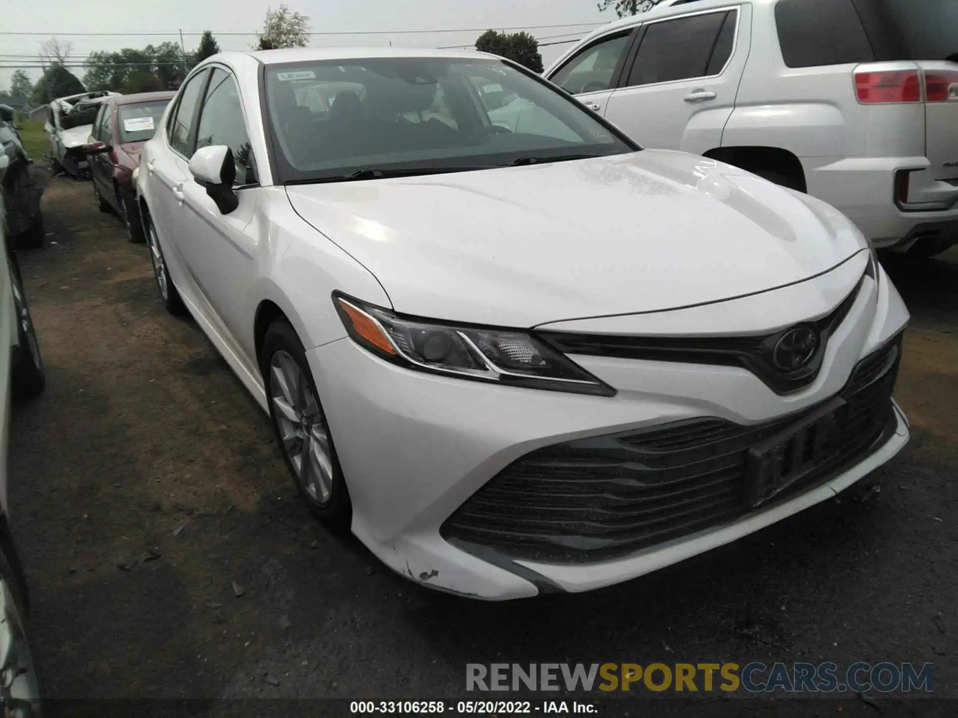 1 Photograph of a damaged car 4T1C11AK3LU932072 TOYOTA CAMRY 2020