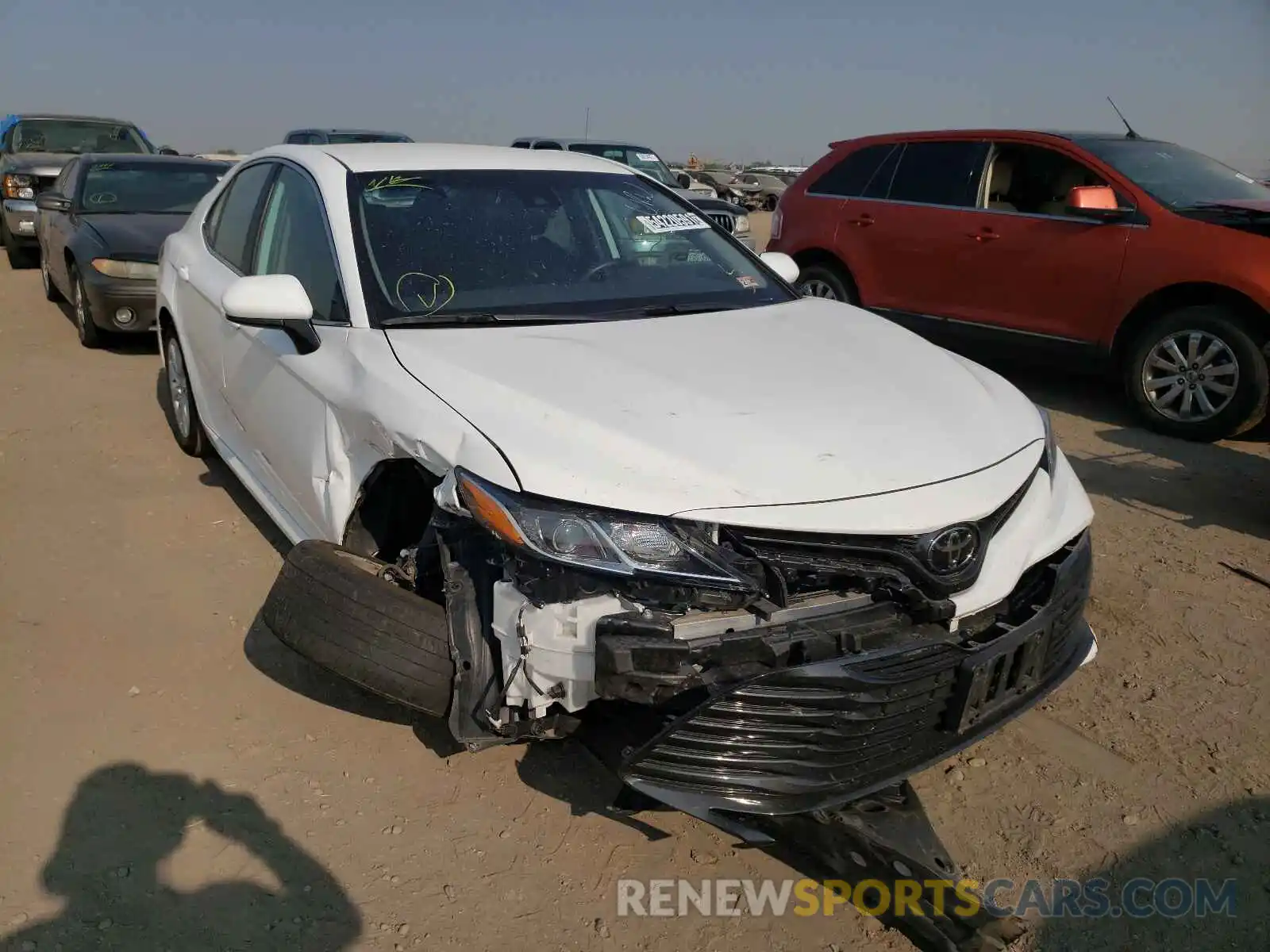 1 Photograph of a damaged car 4T1C11AK3LU932329 TOYOTA CAMRY 2020