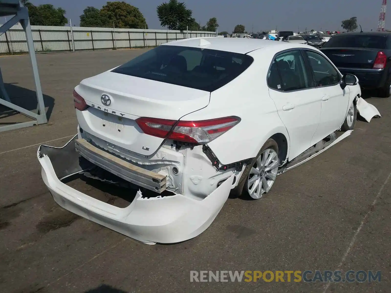 4 Photograph of a damaged car 4T1C11AK3LU934713 TOYOTA CAMRY 2020