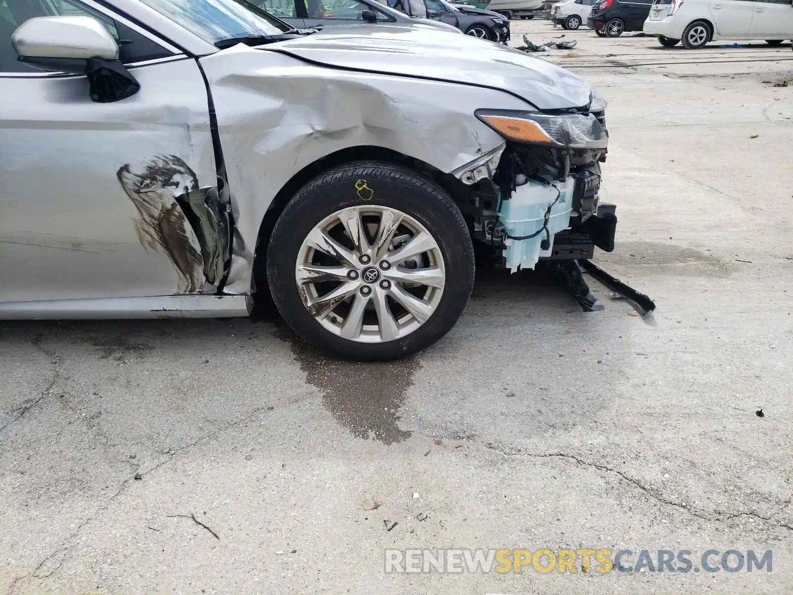 9 Photograph of a damaged car 4T1C11AK3LU936428 TOYOTA CAMRY 2020