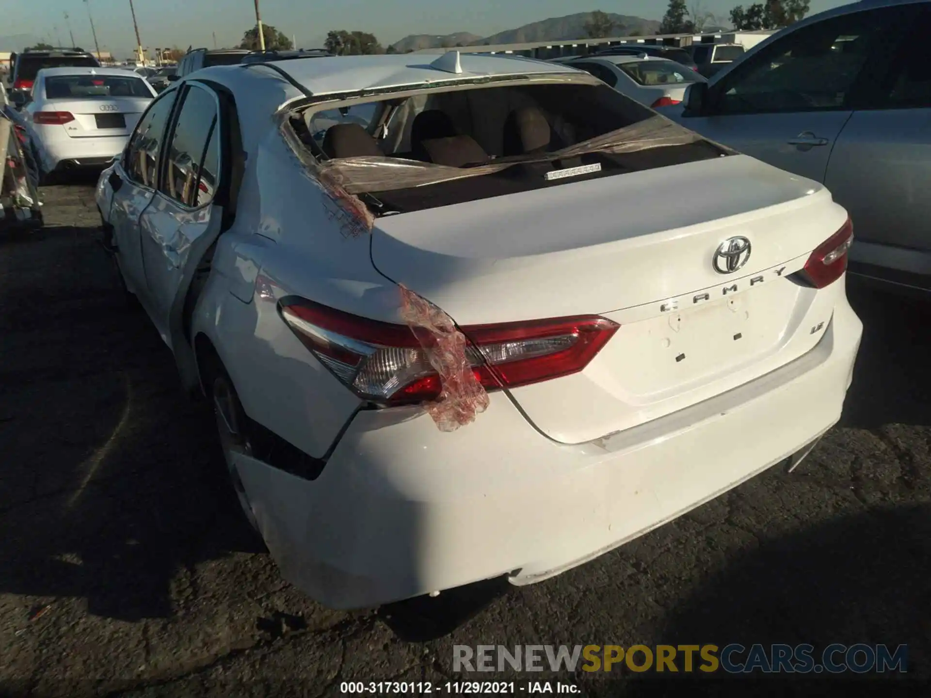 3 Photograph of a damaged car 4T1C11AK3LU945405 TOYOTA CAMRY 2020