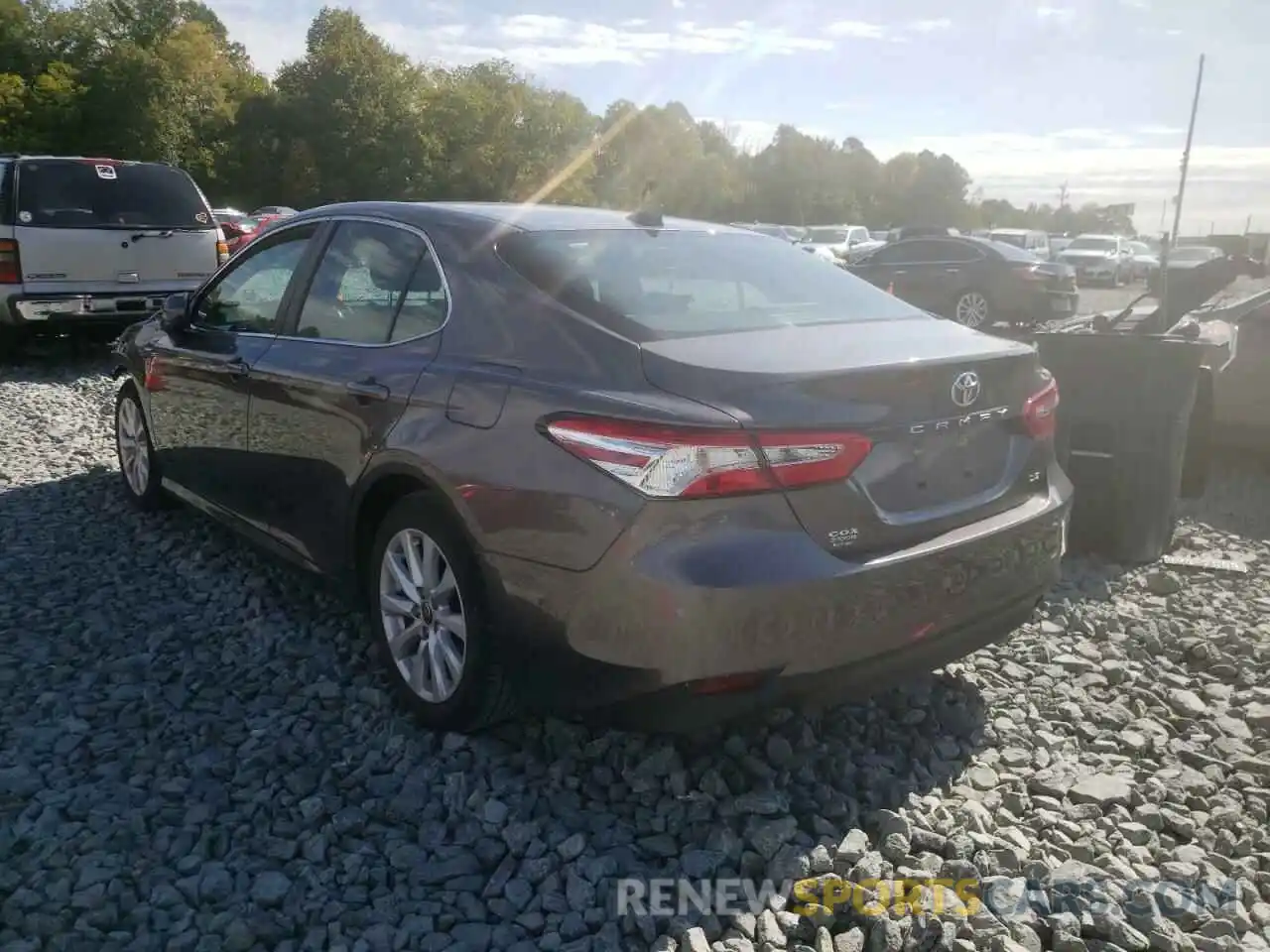 3 Photograph of a damaged car 4T1C11AK3LU953472 TOYOTA CAMRY 2020