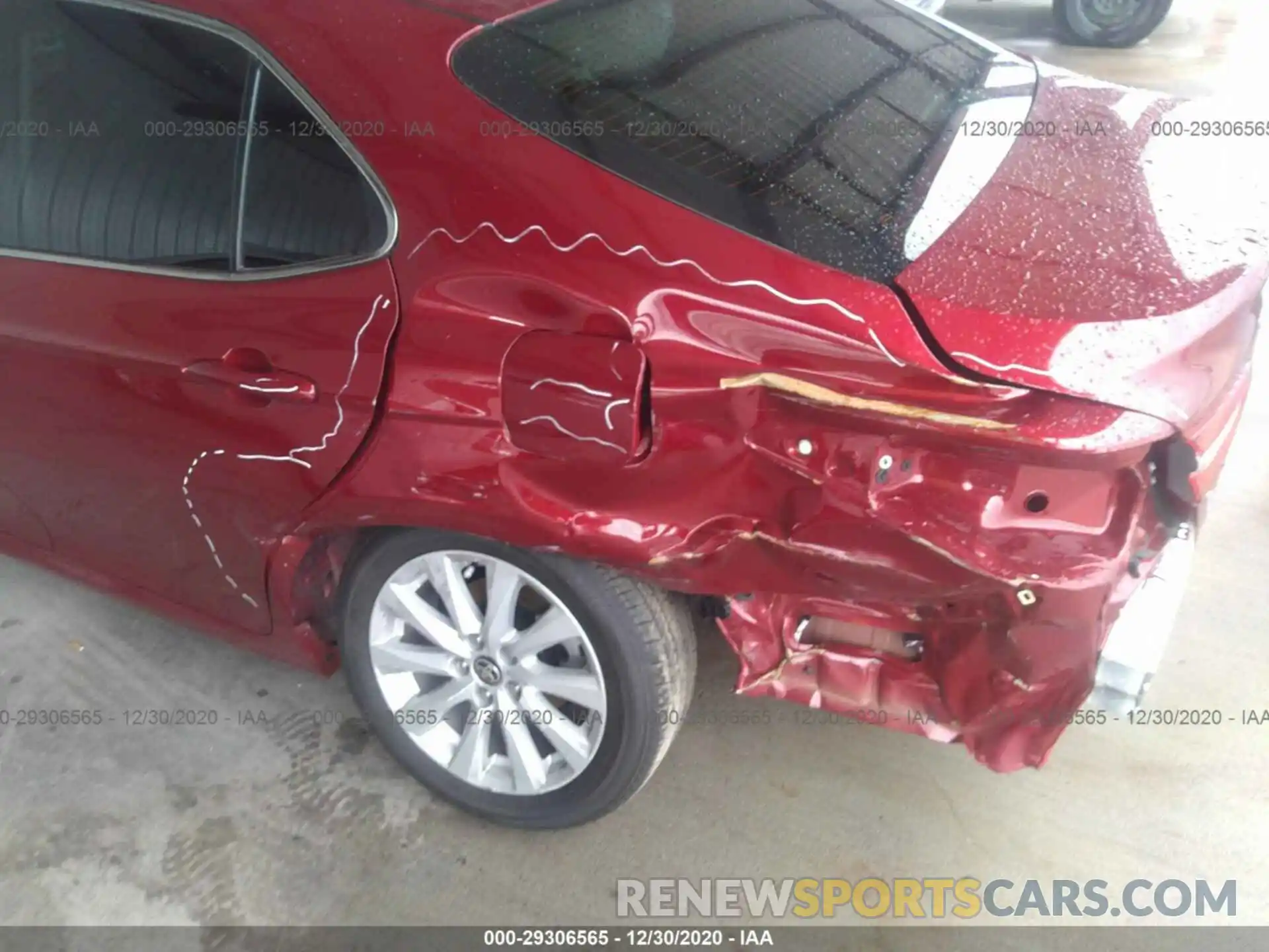 6 Photograph of a damaged car 4T1C11AK3LU953987 TOYOTA CAMRY 2020