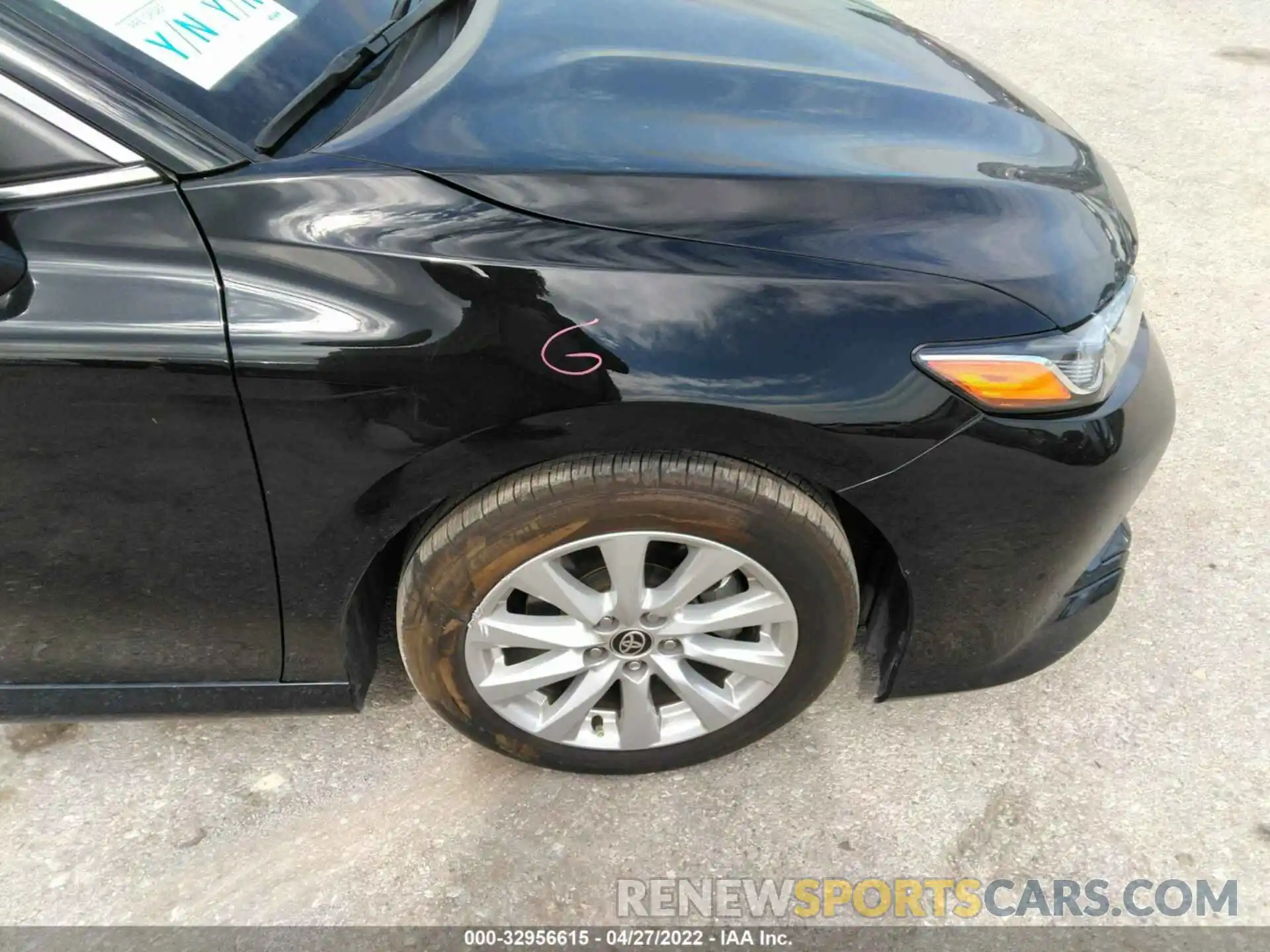 14 Photograph of a damaged car 4T1C11AK3LU956825 TOYOTA CAMRY 2020