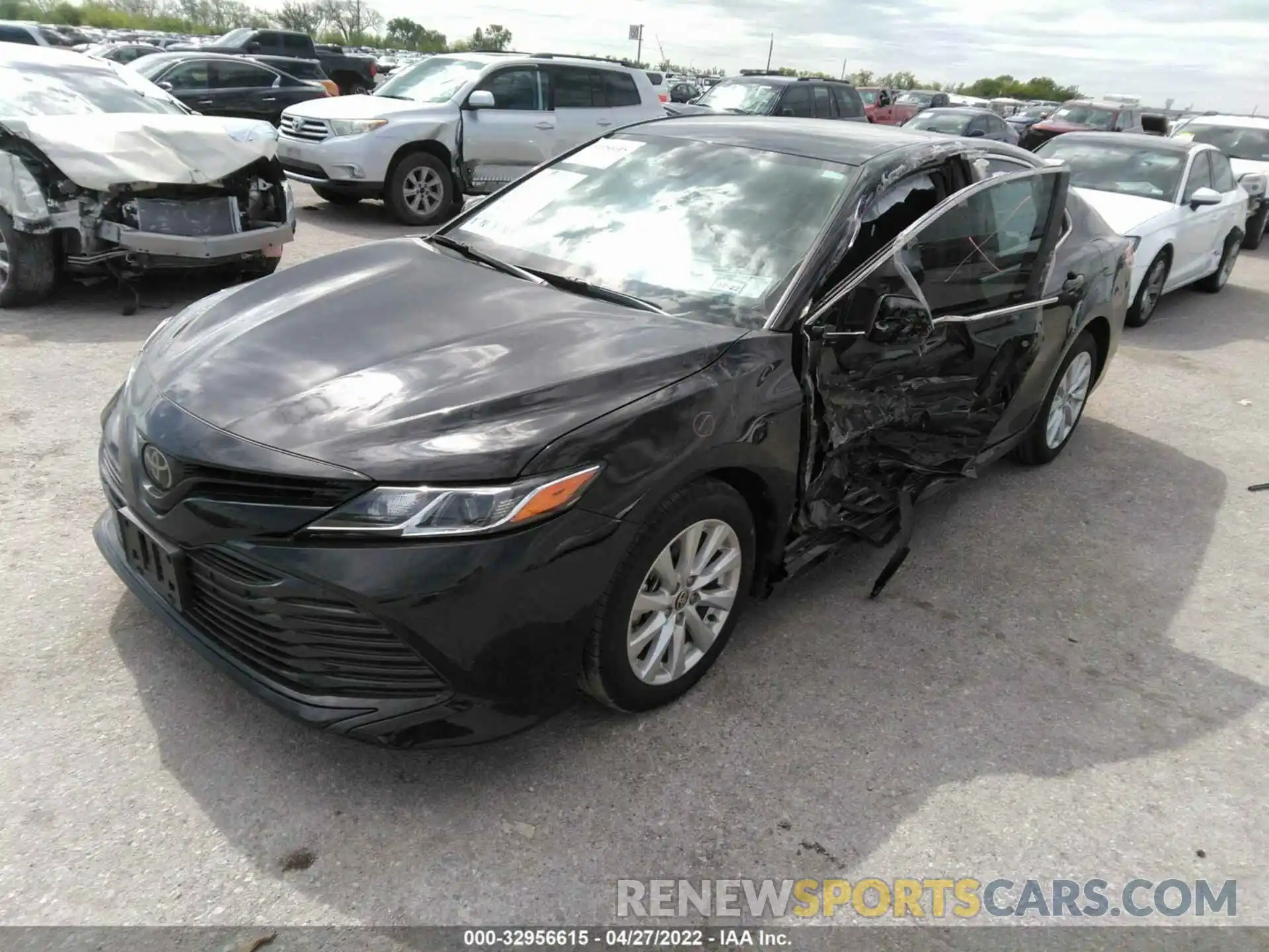 2 Photograph of a damaged car 4T1C11AK3LU956825 TOYOTA CAMRY 2020