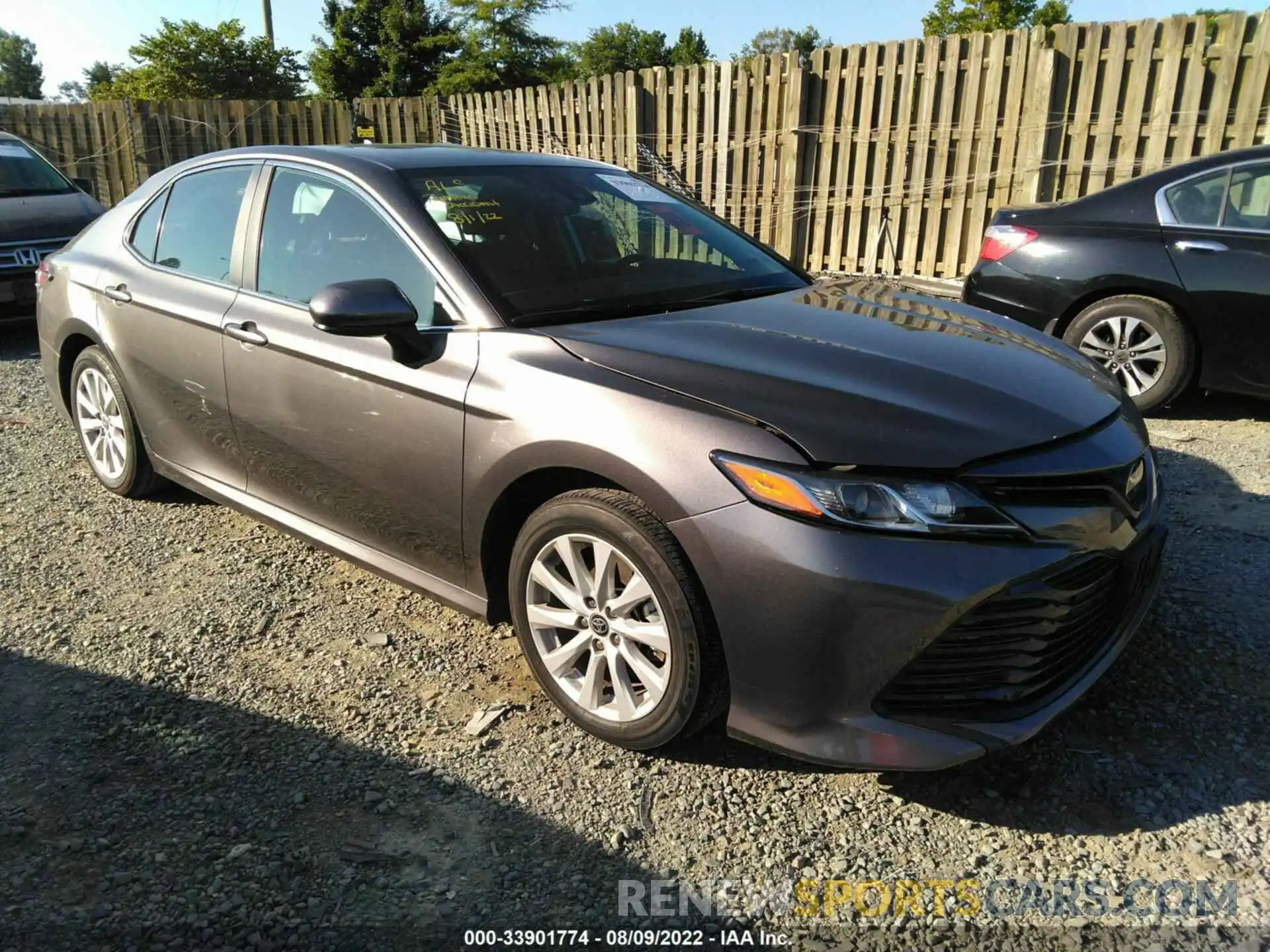 1 Photograph of a damaged car 4T1C11AK3LU967663 TOYOTA CAMRY 2020