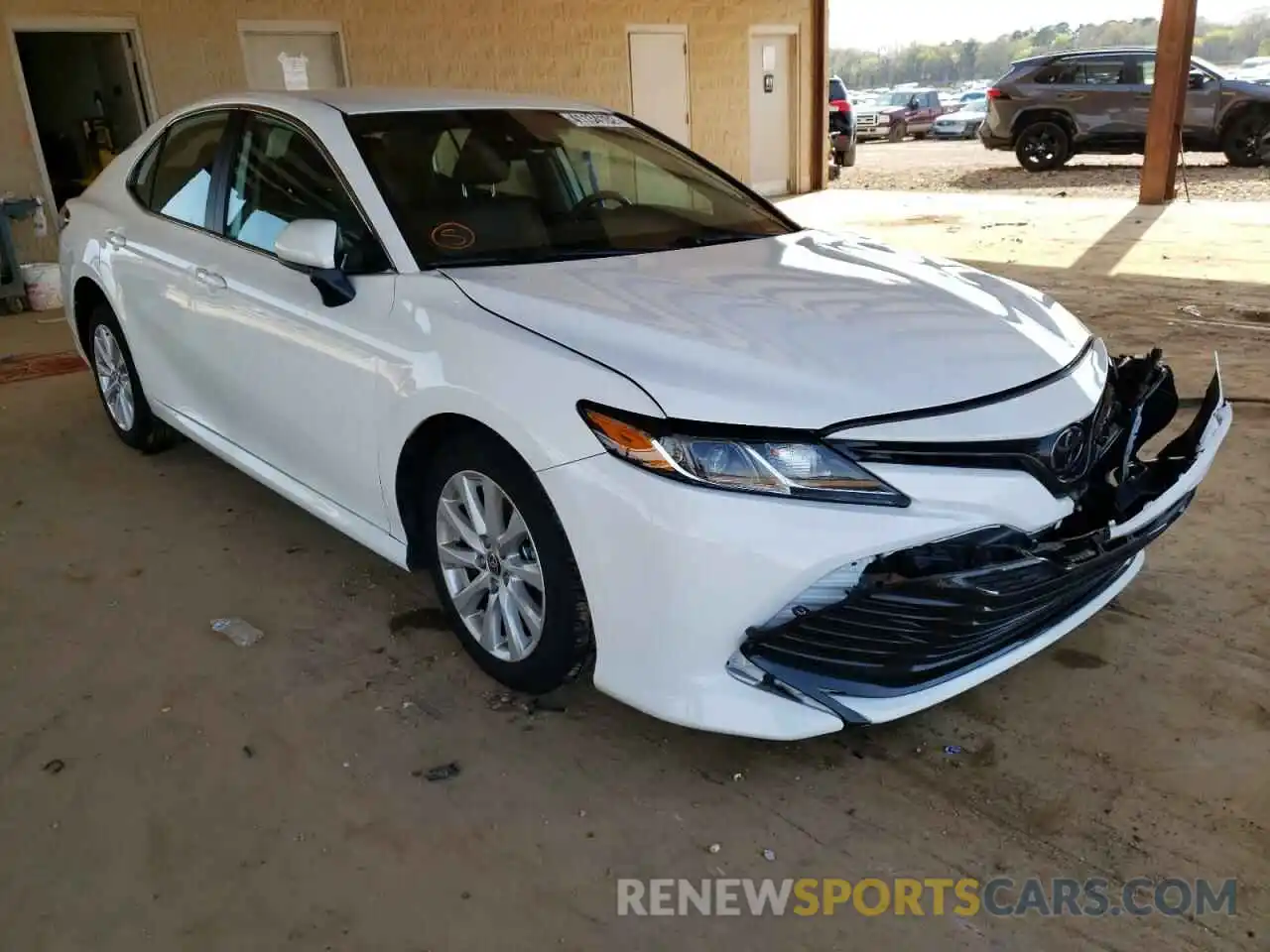 1 Photograph of a damaged car 4T1C11AK3LU973463 TOYOTA CAMRY 2020