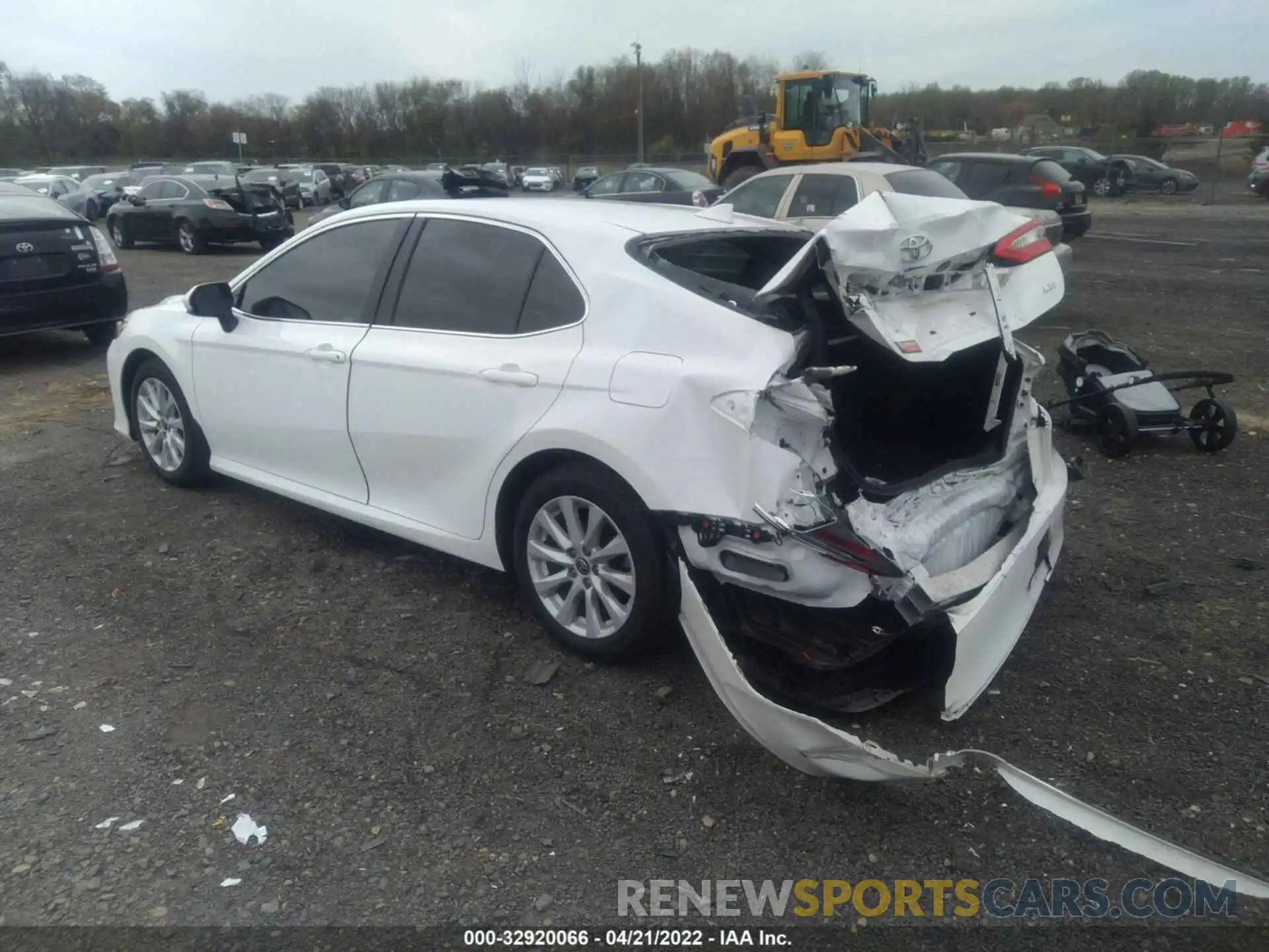 3 Photograph of a damaged car 4T1C11AK3LU977240 TOYOTA CAMRY 2020