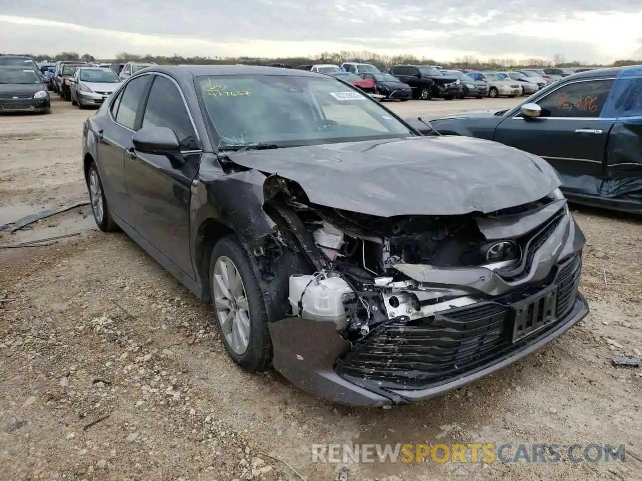 1 Photograph of a damaged car 4T1C11AK3LU977657 TOYOTA CAMRY 2020