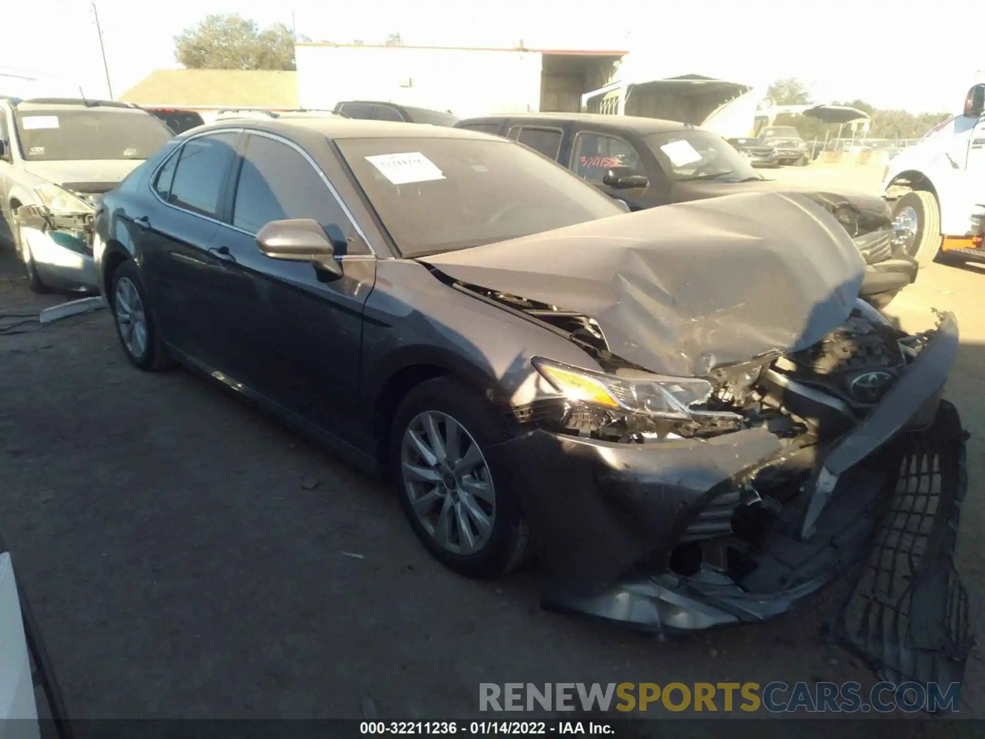 1 Photograph of a damaged car 4T1C11AK3LU980753 TOYOTA CAMRY 2020