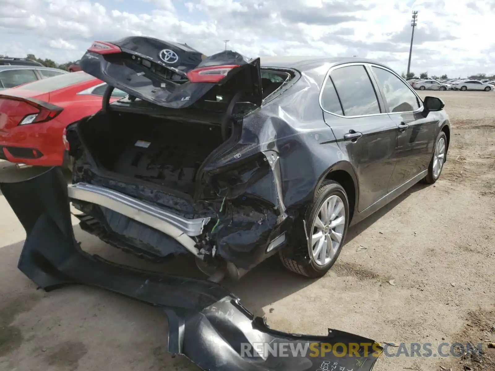 4 Photograph of a damaged car 4T1C11AK3LU981059 TOYOTA CAMRY 2020