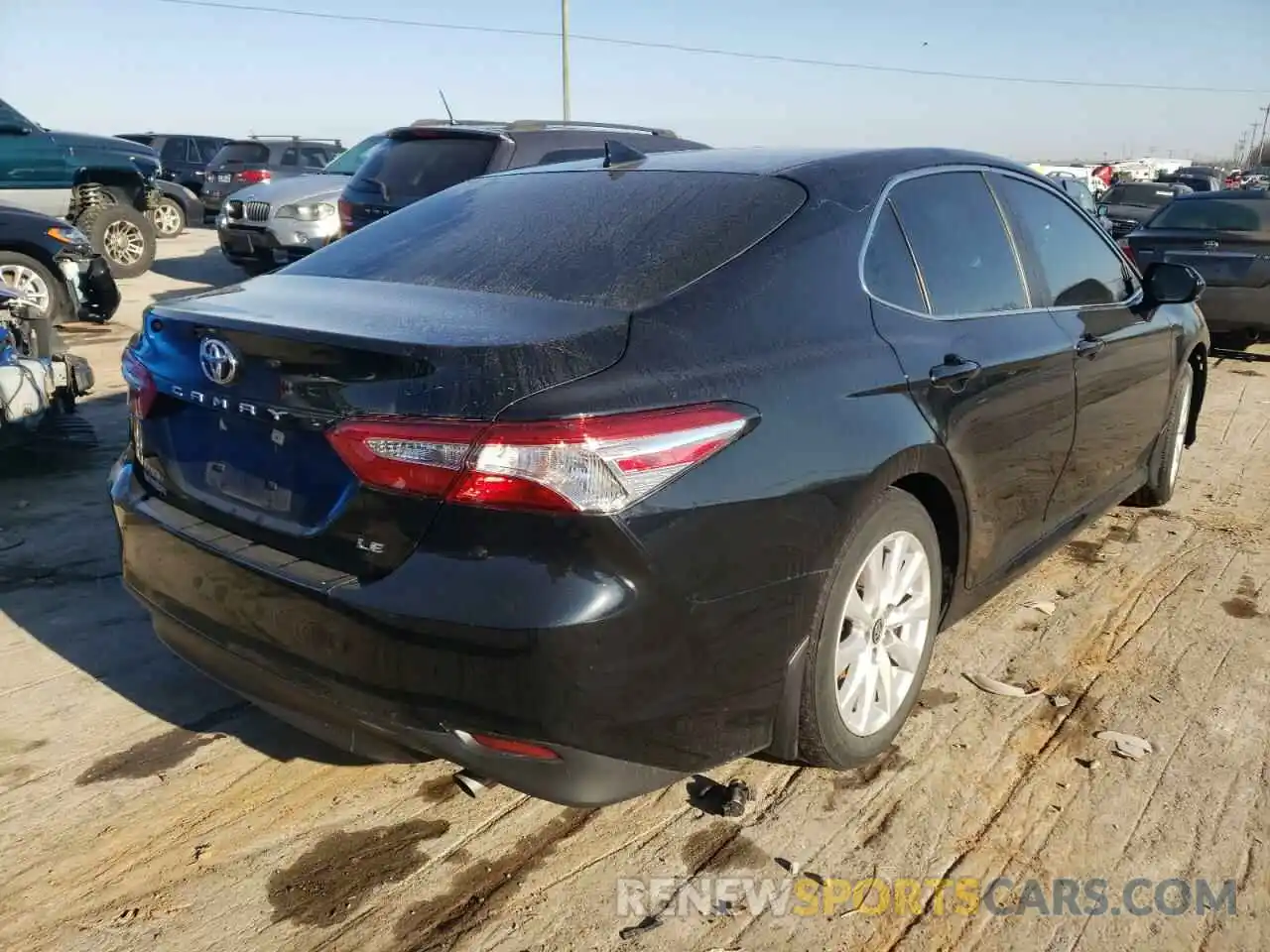 4 Photograph of a damaged car 4T1C11AK3LU981966 TOYOTA CAMRY 2020