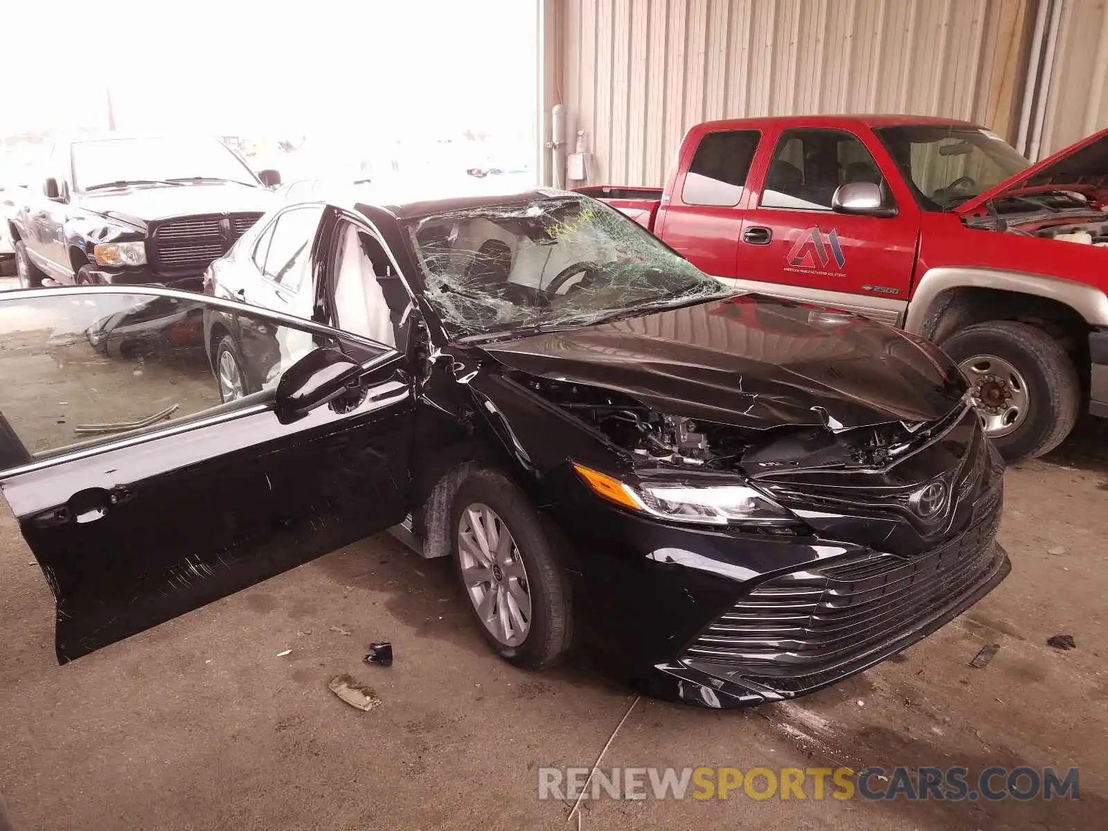 1 Photograph of a damaged car 4T1C11AK3LU984608 TOYOTA CAMRY 2020