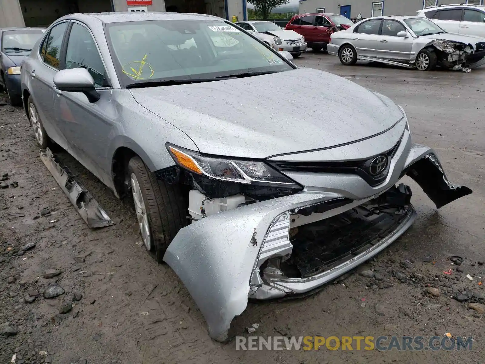 1 Photograph of a damaged car 4T1C11AK3LU995477 TOYOTA CAMRY 2020