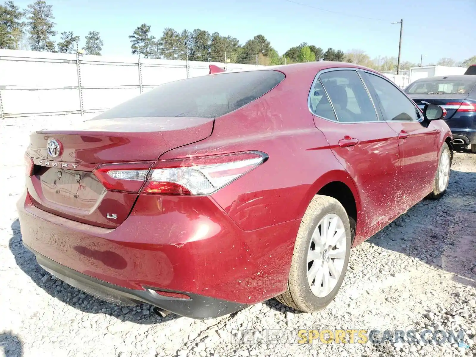 4 Photograph of a damaged car 4T1C11AK4LU310905 TOYOTA CAMRY 2020