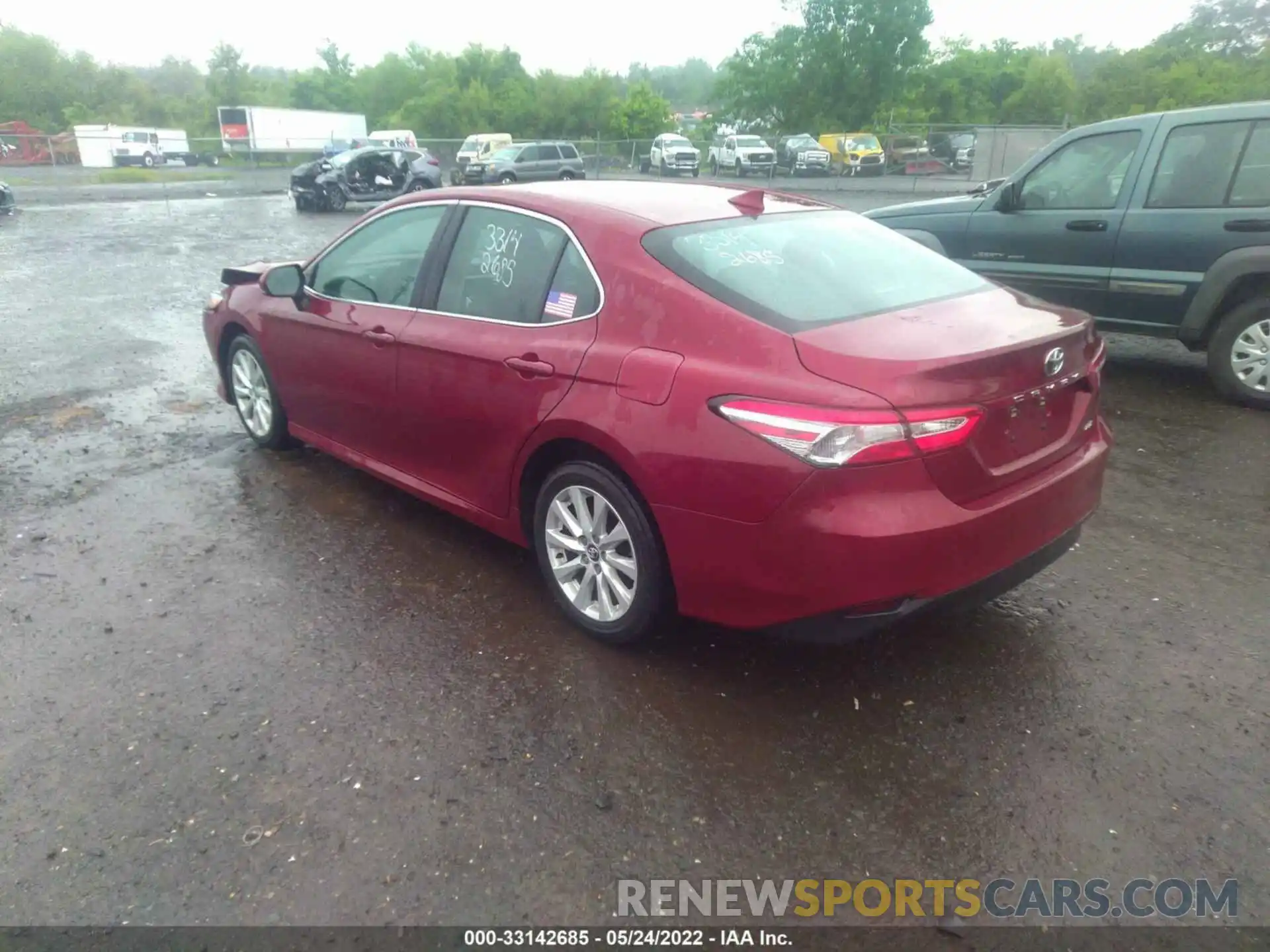 3 Photograph of a damaged car 4T1C11AK4LU314131 TOYOTA CAMRY 2020