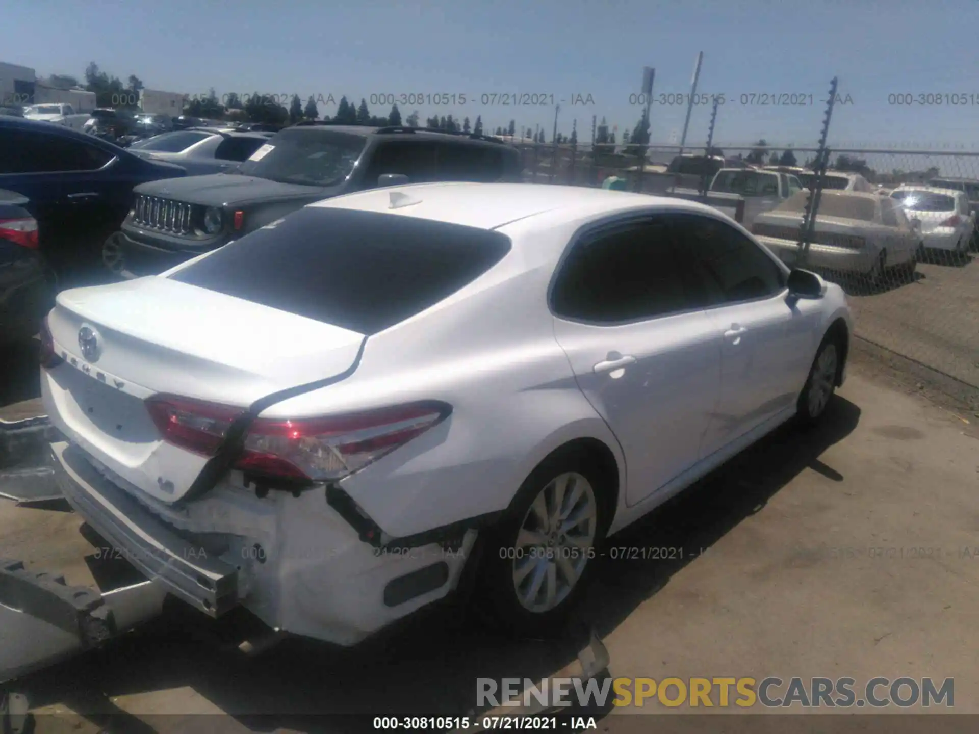 4 Photograph of a damaged car 4T1C11AK4LU315019 TOYOTA CAMRY 2020