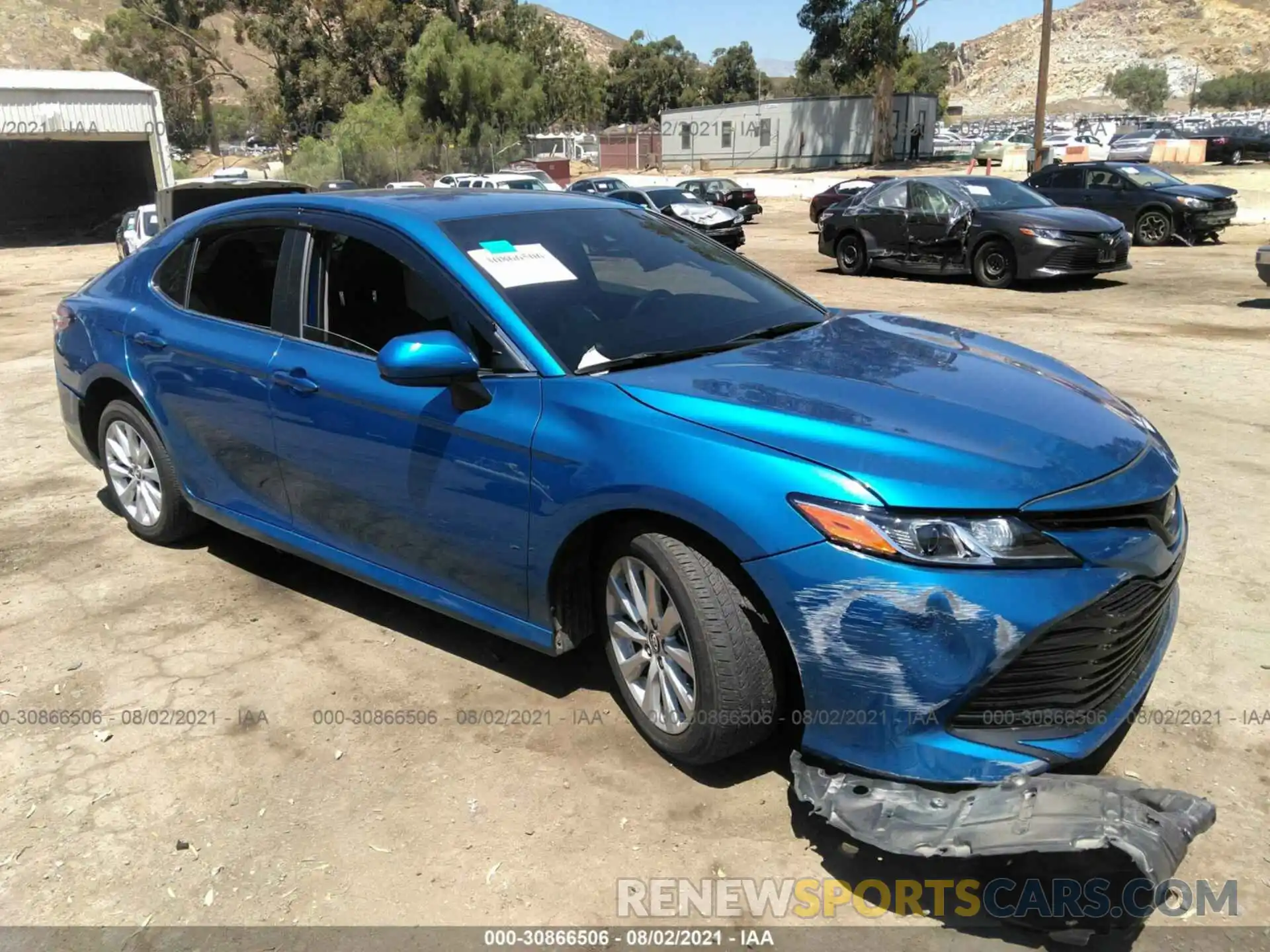 1 Photograph of a damaged car 4T1C11AK4LU318714 TOYOTA CAMRY 2020