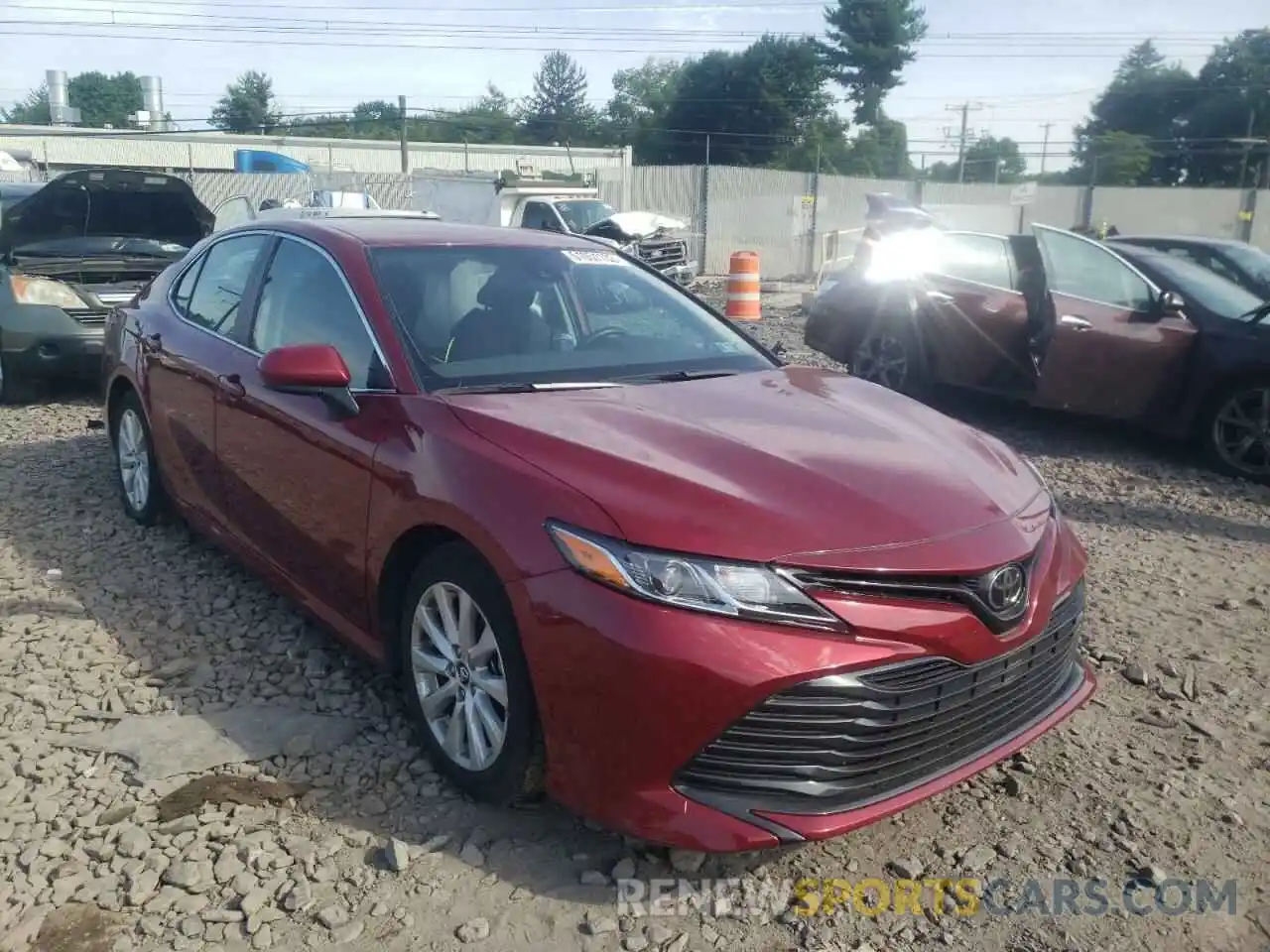 1 Photograph of a damaged car 4T1C11AK4LU320978 TOYOTA CAMRY 2020