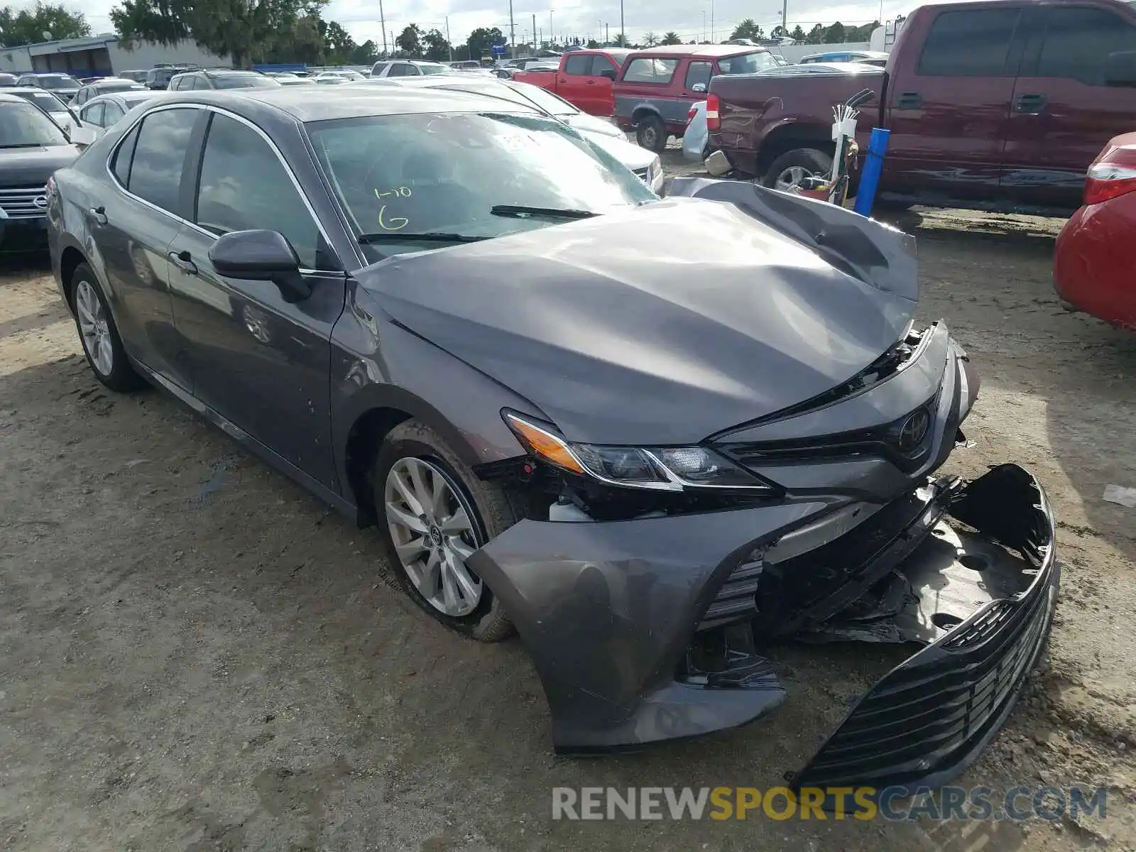 1 Photograph of a damaged car 4T1C11AK4LU326733 TOYOTA CAMRY 2020