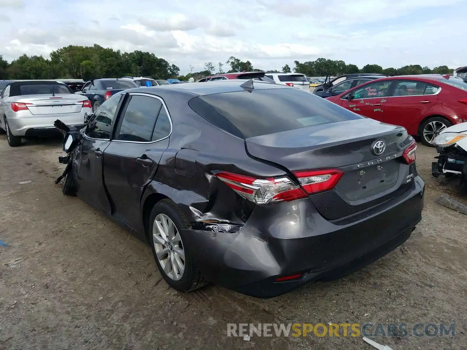 3 Photograph of a damaged car 4T1C11AK4LU326733 TOYOTA CAMRY 2020