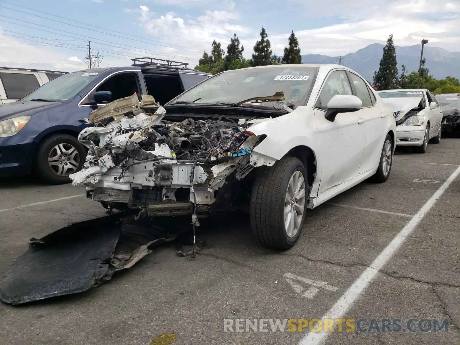 2 Photograph of a damaged car 4T1C11AK4LU333827 TOYOTA CAMRY 2020