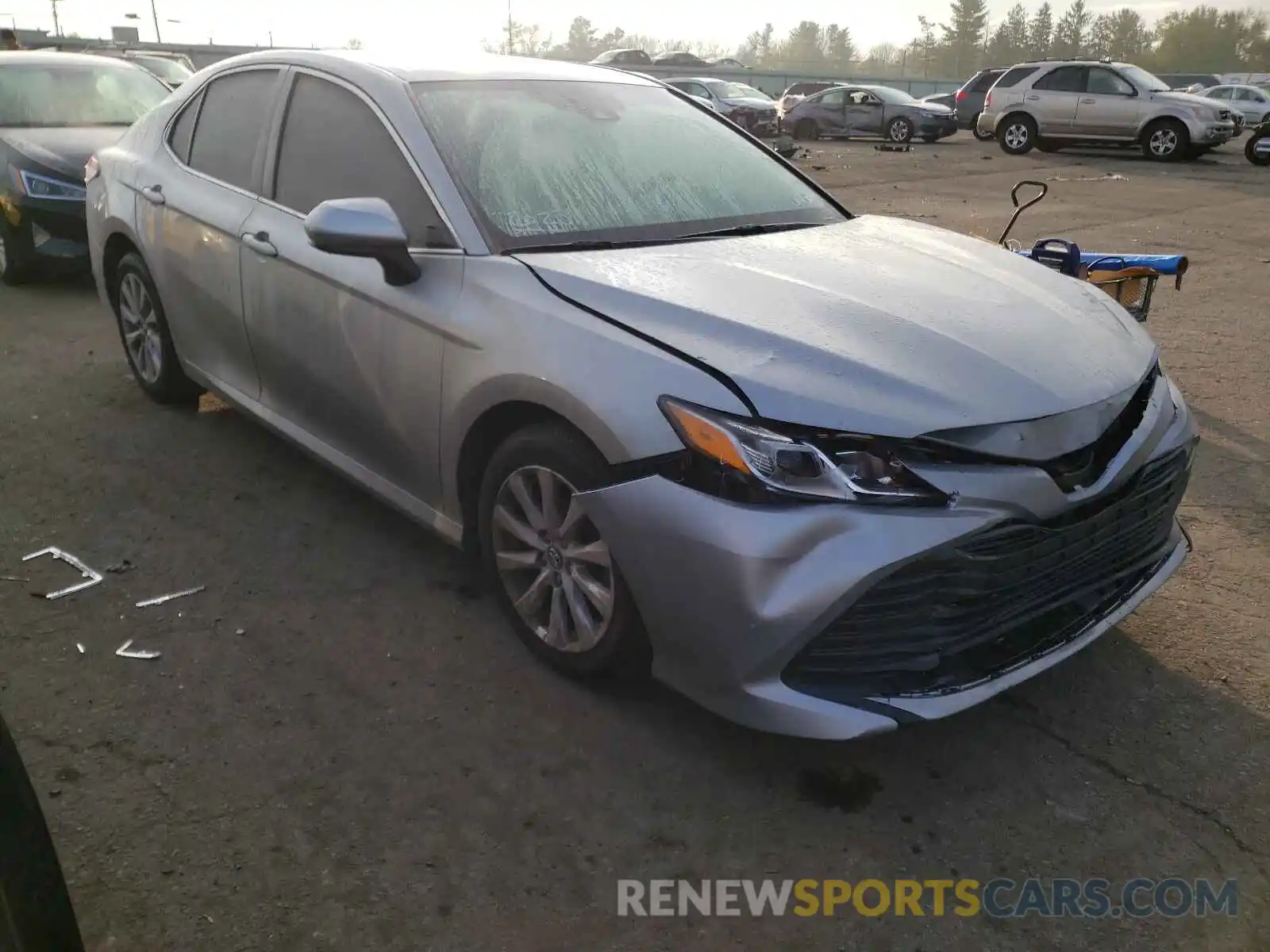 1 Photograph of a damaged car 4T1C11AK4LU335450 TOYOTA CAMRY 2020