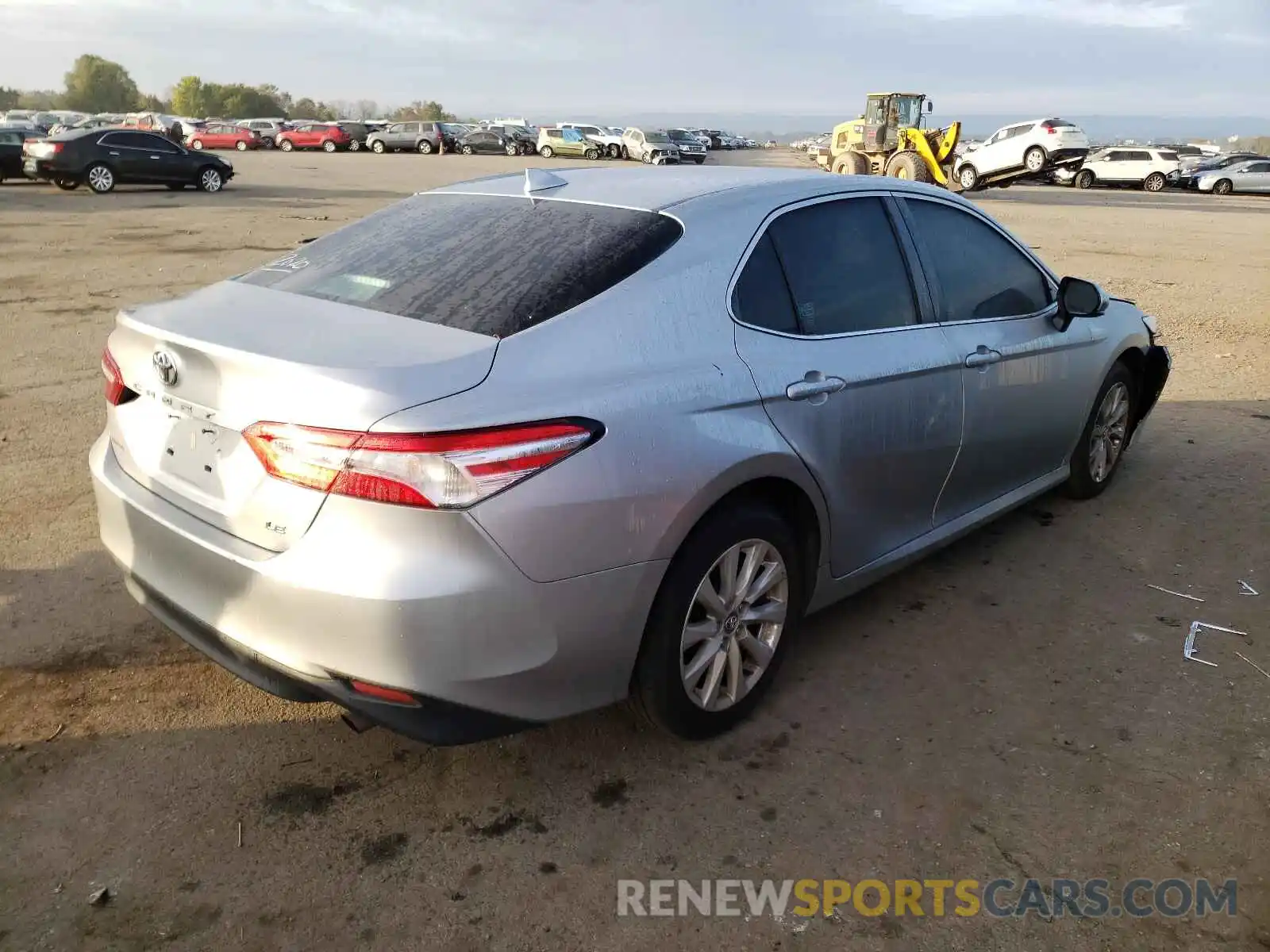 4 Photograph of a damaged car 4T1C11AK4LU335450 TOYOTA CAMRY 2020