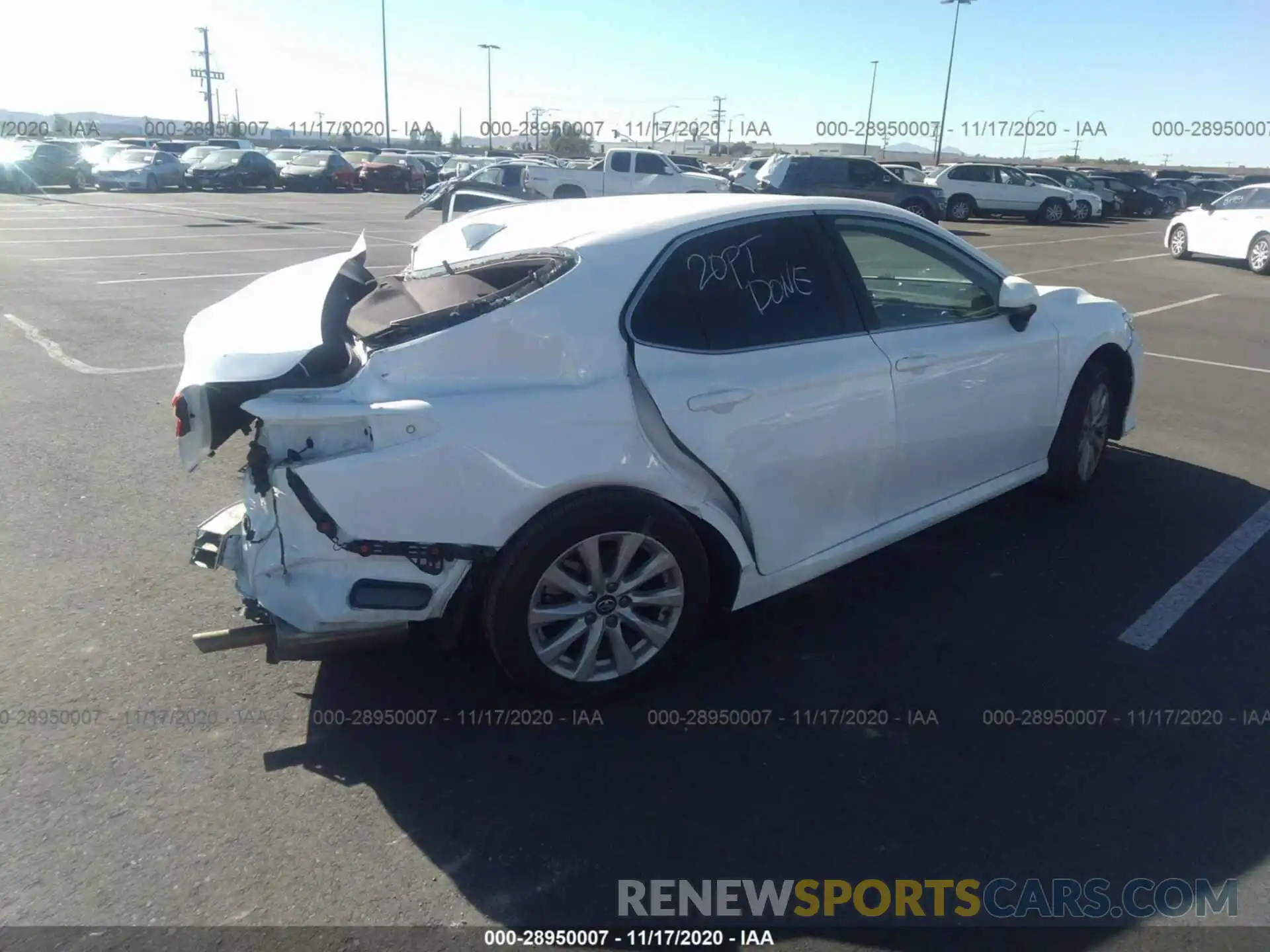 4 Photograph of a damaged car 4T1C11AK4LU340101 TOYOTA CAMRY 2020