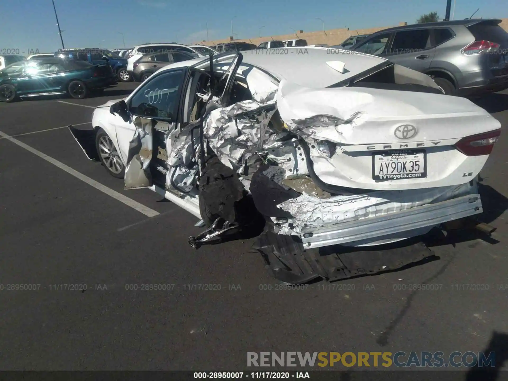 6 Photograph of a damaged car 4T1C11AK4LU340101 TOYOTA CAMRY 2020