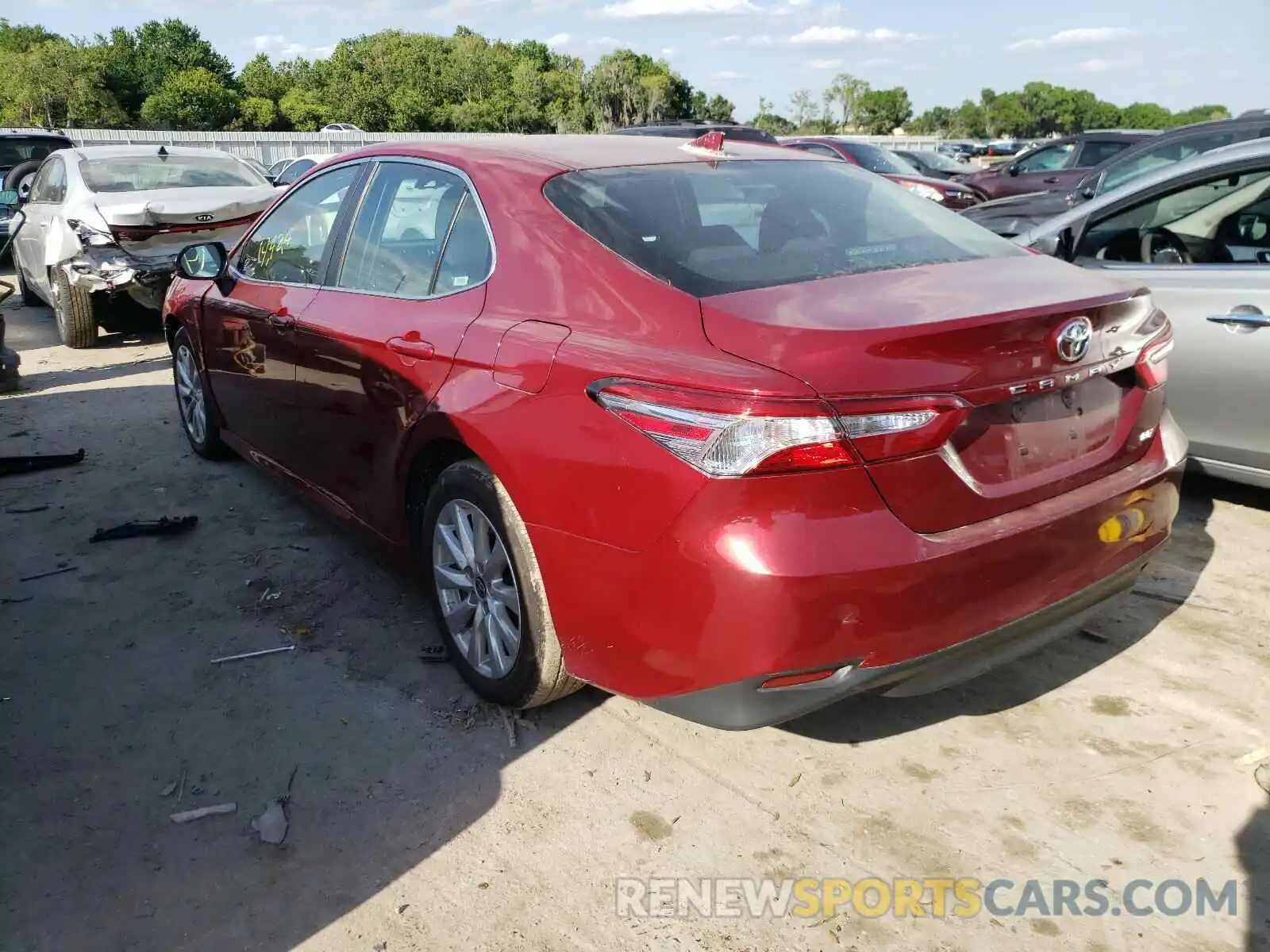 3 Photograph of a damaged car 4T1C11AK4LU357335 TOYOTA CAMRY 2020