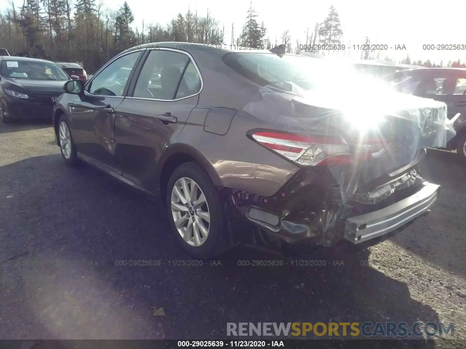 3 Photograph of a damaged car 4T1C11AK4LU357464 TOYOTA CAMRY 2020