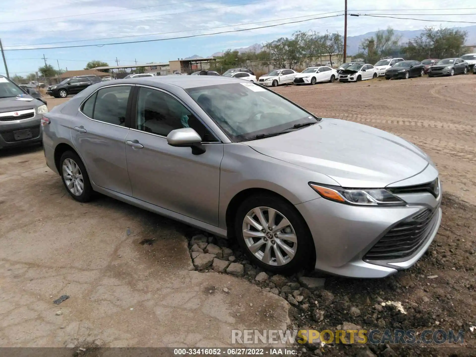 1 Photograph of a damaged car 4T1C11AK4LU358095 TOYOTA CAMRY 2020