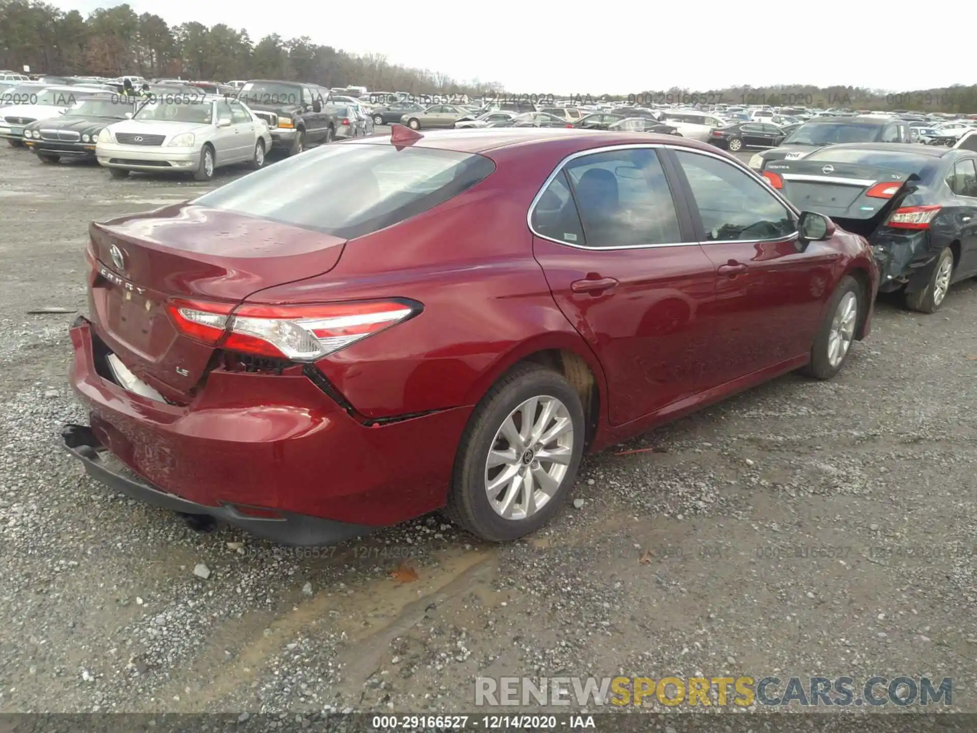 4 Photograph of a damaged car 4T1C11AK4LU358193 TOYOTA CAMRY 2020