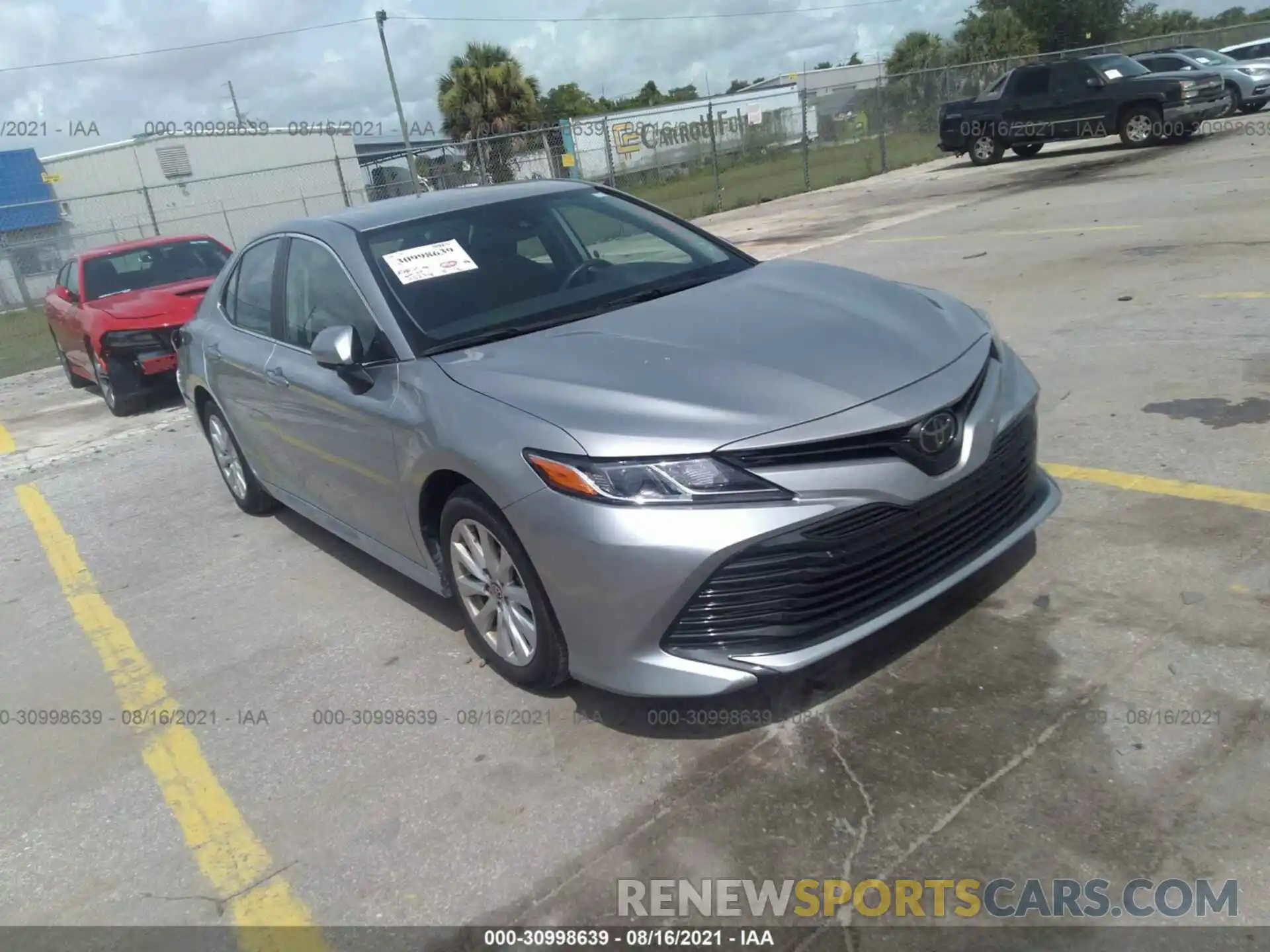 1 Photograph of a damaged car 4T1C11AK4LU358680 TOYOTA CAMRY 2020