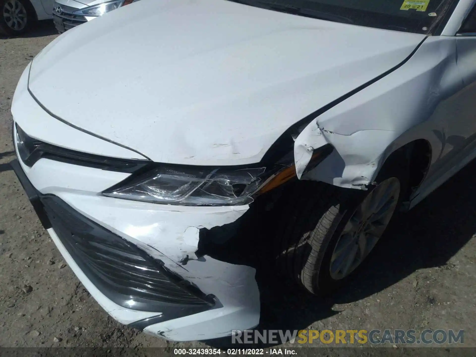 6 Photograph of a damaged car 4T1C11AK4LU360820 TOYOTA CAMRY 2020