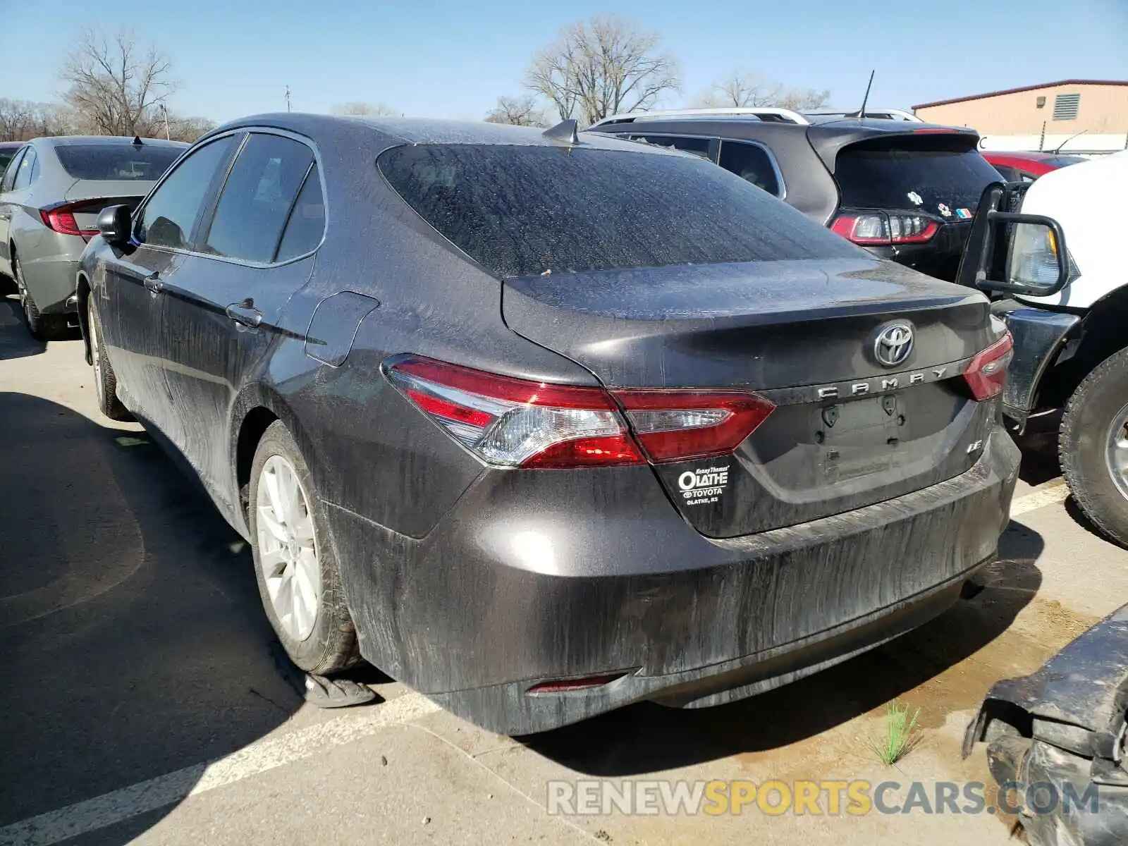 3 Photograph of a damaged car 4T1C11AK4LU376516 TOYOTA CAMRY 2020