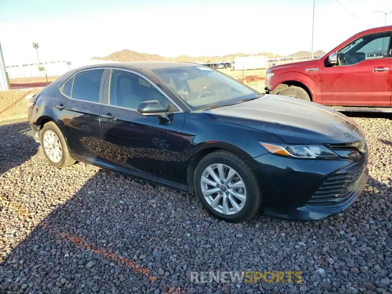 4 Photograph of a damaged car 4T1C11AK4LU388147 TOYOTA CAMRY 2020