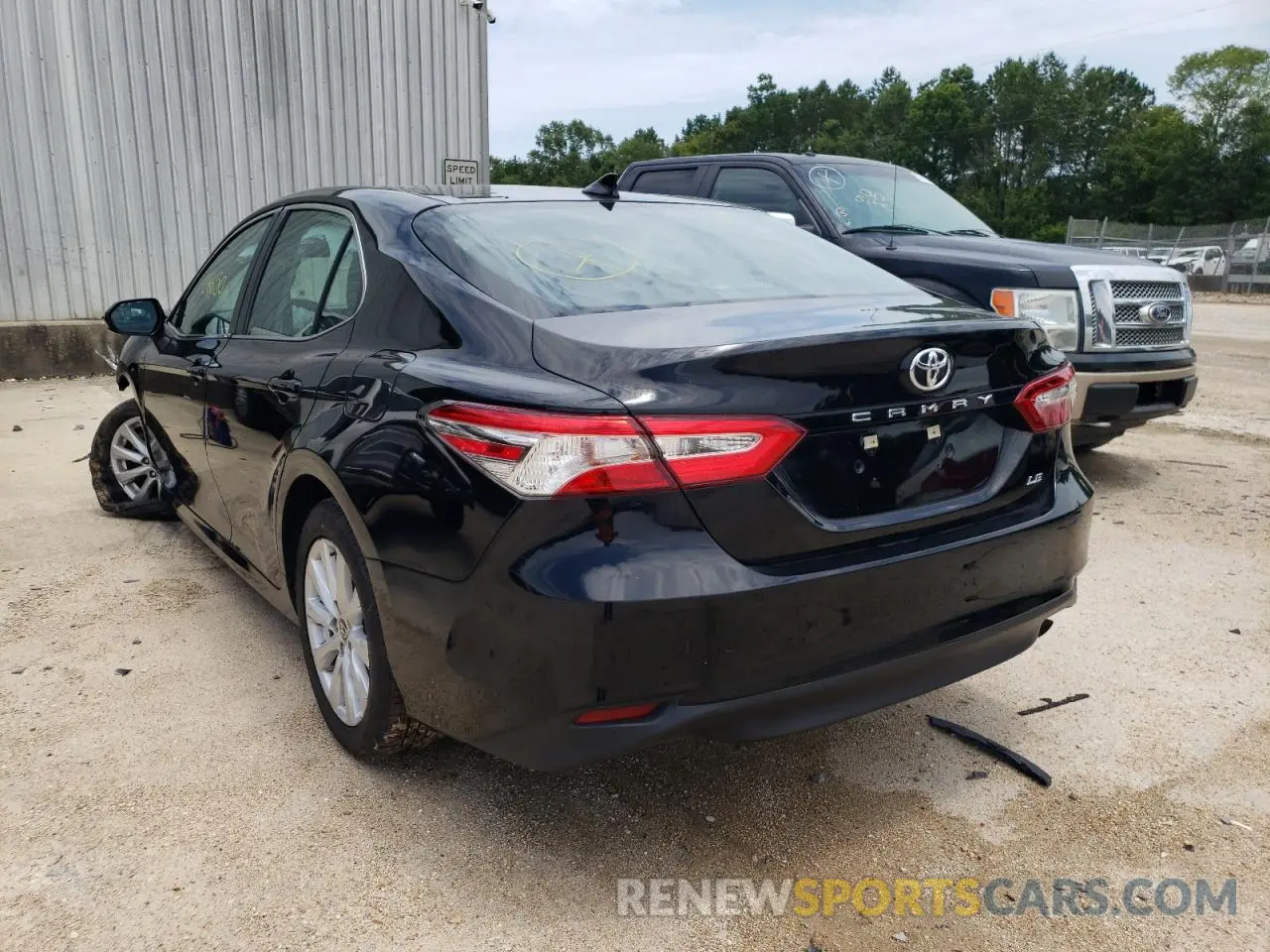 3 Photograph of a damaged car 4T1C11AK4LU388598 TOYOTA CAMRY 2020