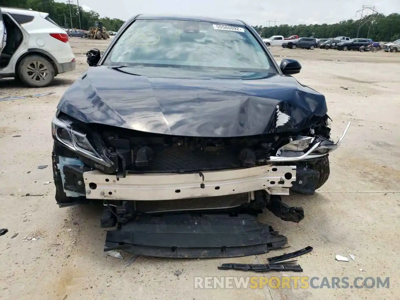 9 Photograph of a damaged car 4T1C11AK4LU388598 TOYOTA CAMRY 2020