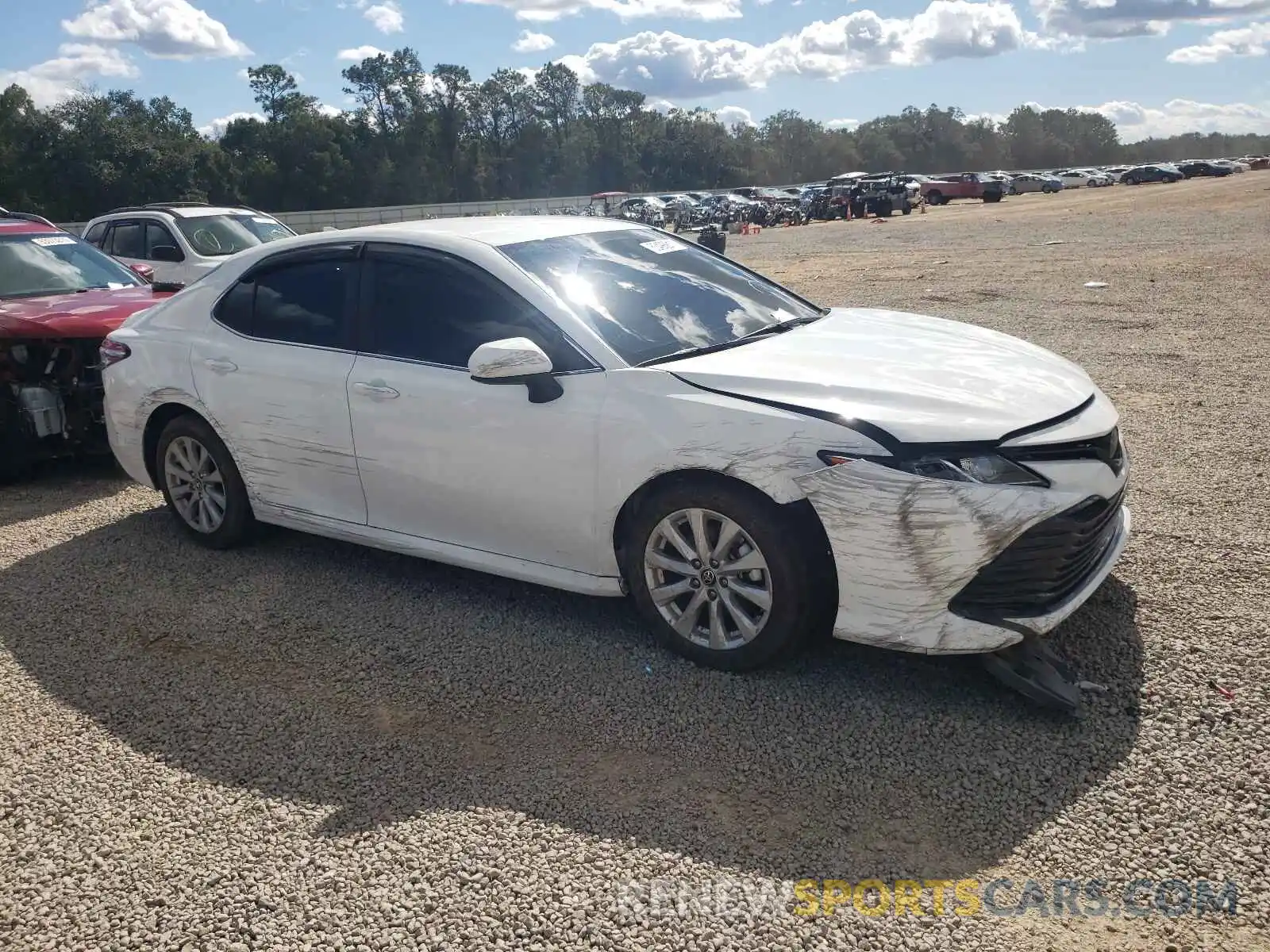 9 Photograph of a damaged car 4T1C11AK4LU400927 TOYOTA CAMRY 2020