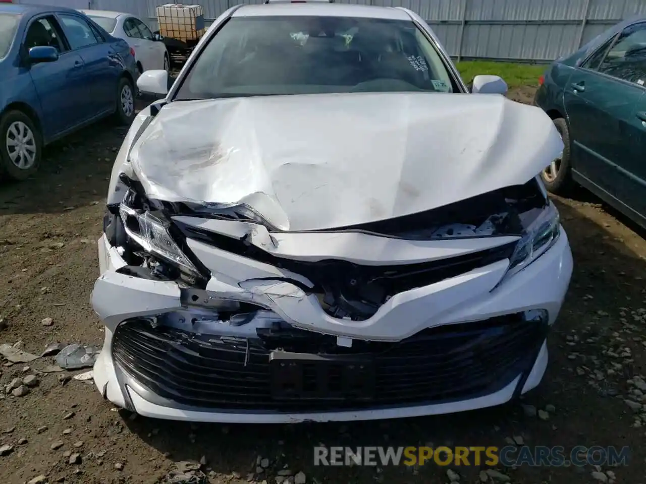 7 Photograph of a damaged car 4T1C11AK4LU401253 TOYOTA CAMRY 2020