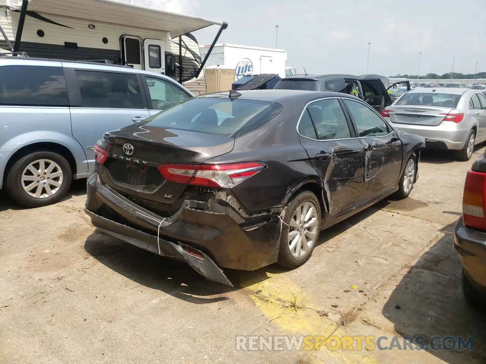 4 Photograph of a damaged car 4T1C11AK4LU857785 TOYOTA CAMRY 2020