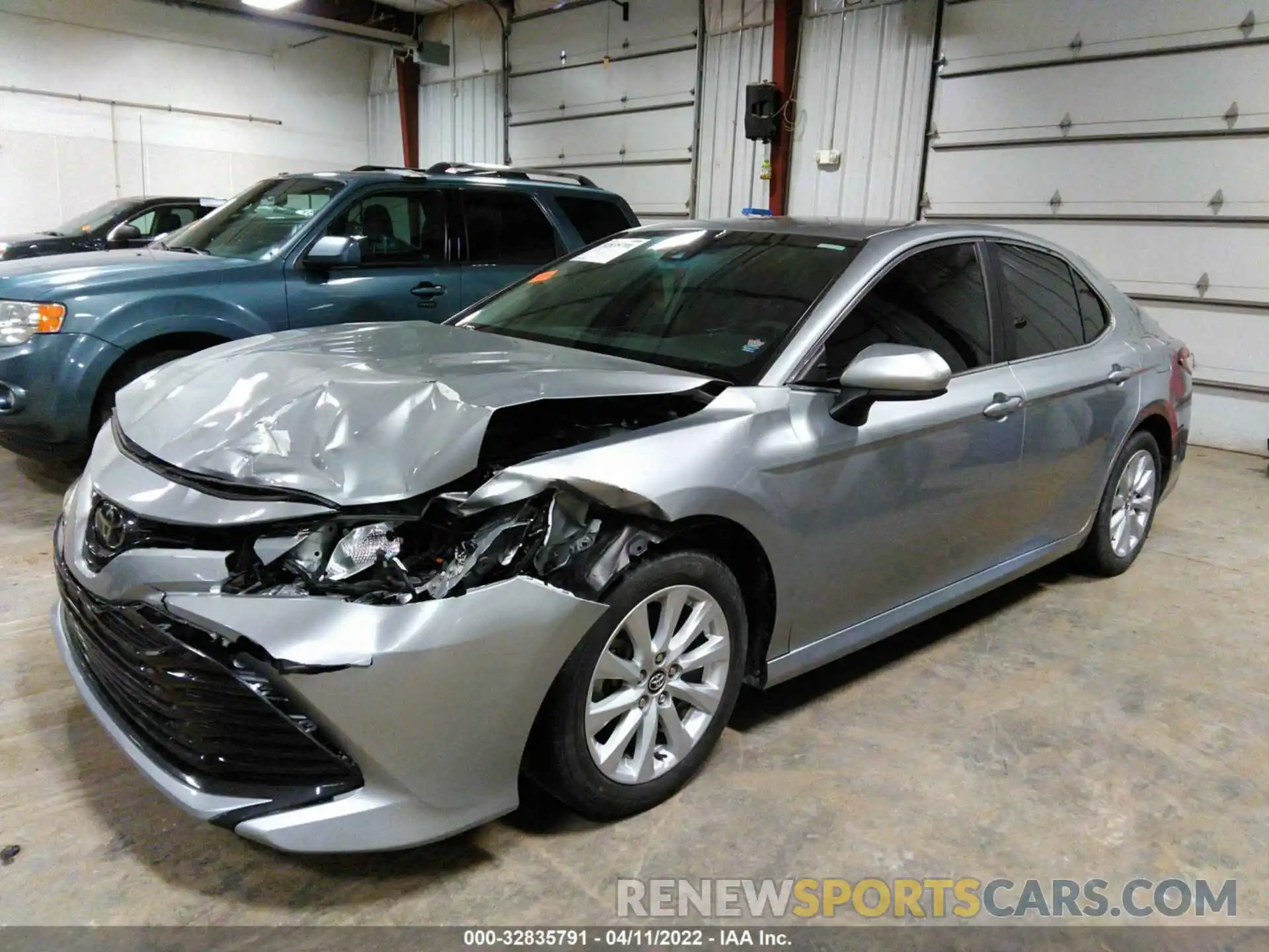 2 Photograph of a damaged car 4T1C11AK4LU860640 TOYOTA CAMRY 2020