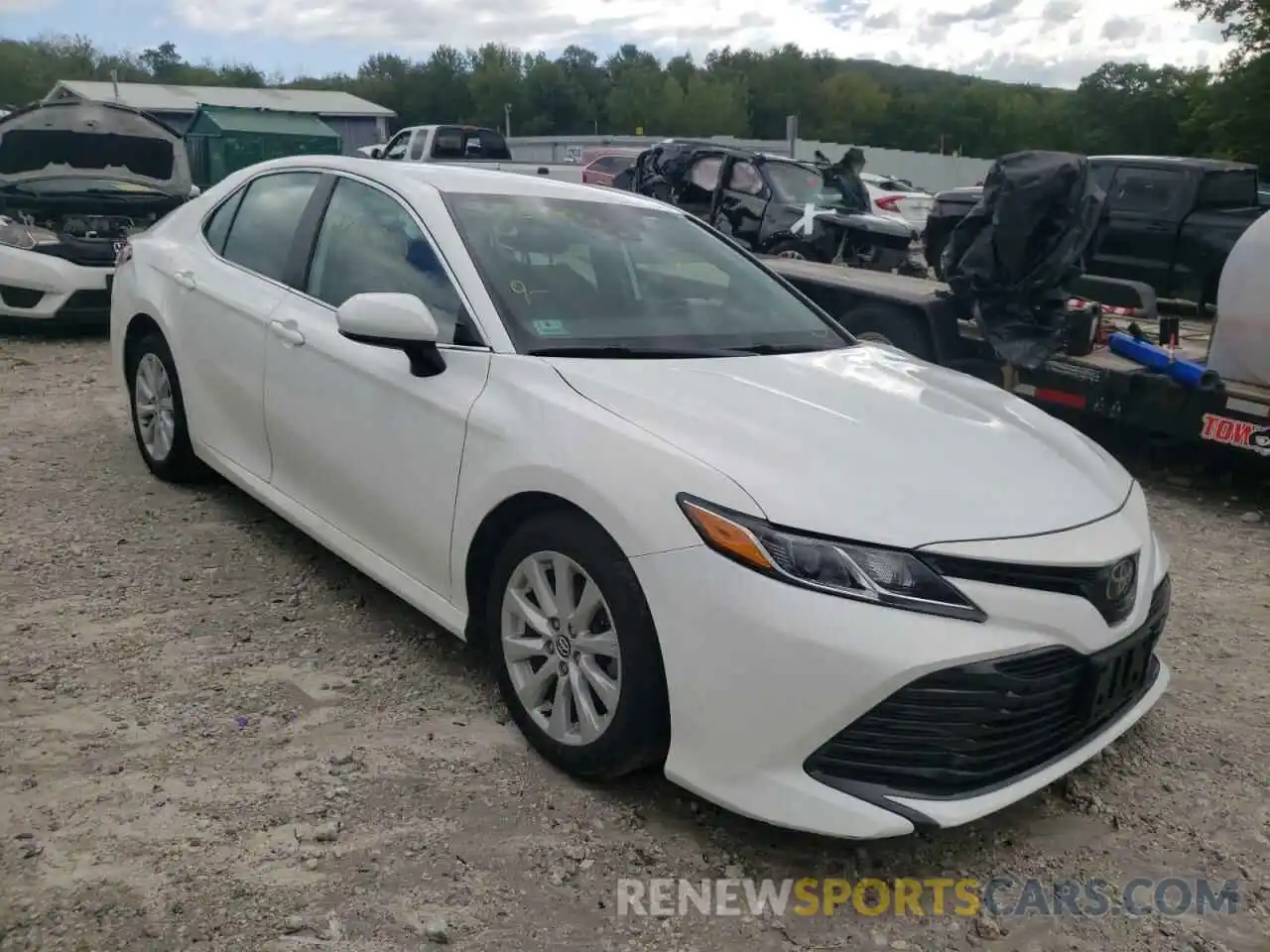 1 Photograph of a damaged car 4T1C11AK4LU865501 TOYOTA CAMRY 2020