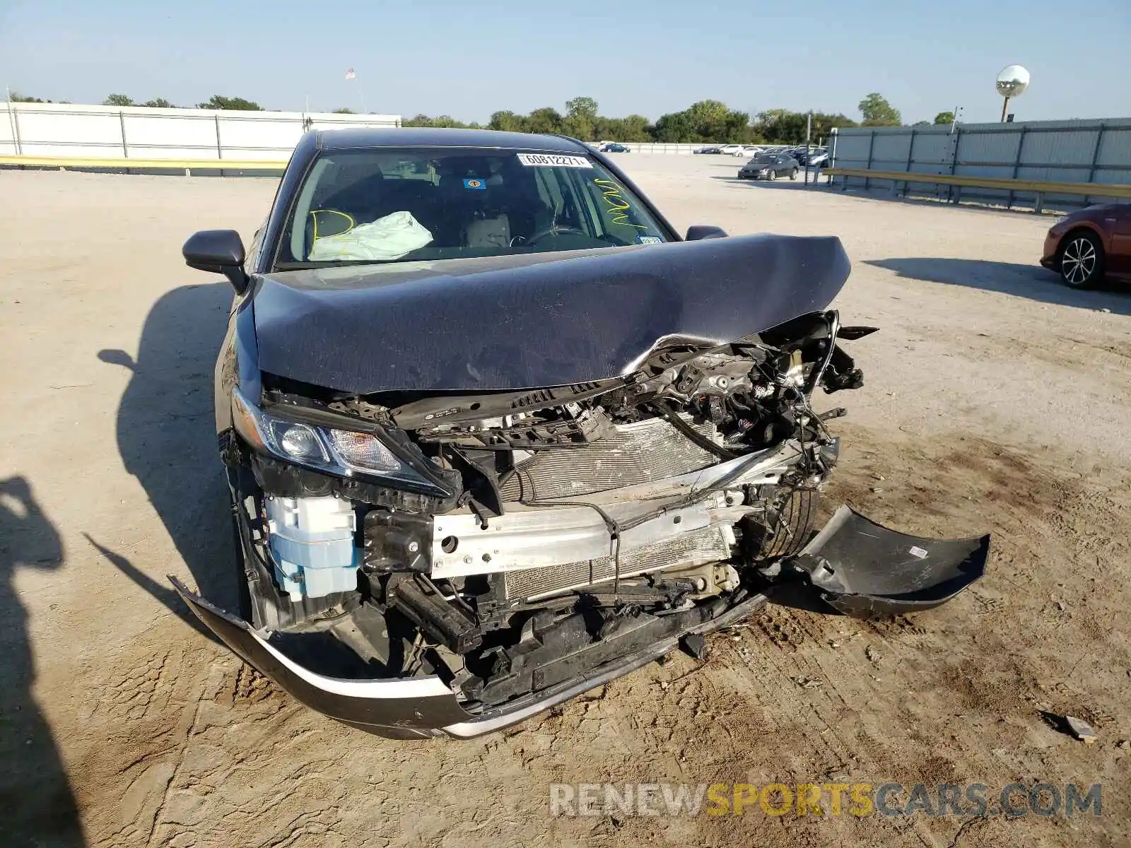 9 Photograph of a damaged car 4T1C11AK4LU873193 TOYOTA CAMRY 2020