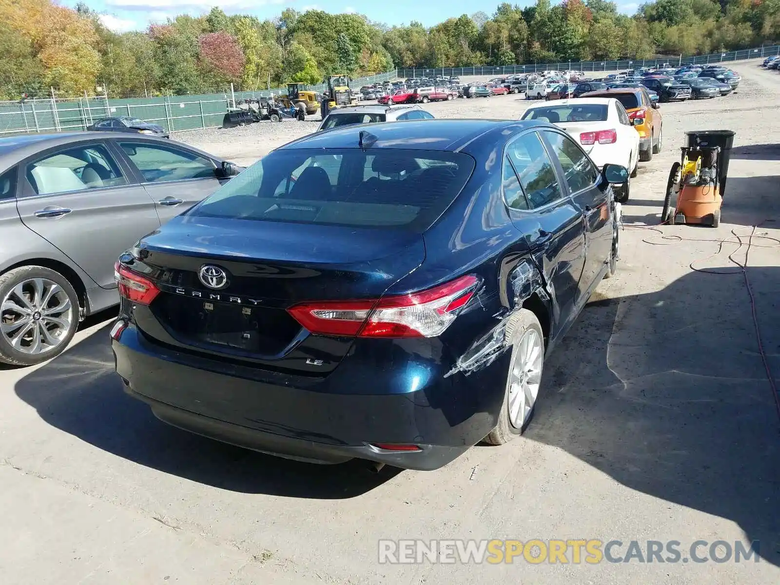 4 Photograph of a damaged car 4T1C11AK4LU875963 TOYOTA CAMRY 2020